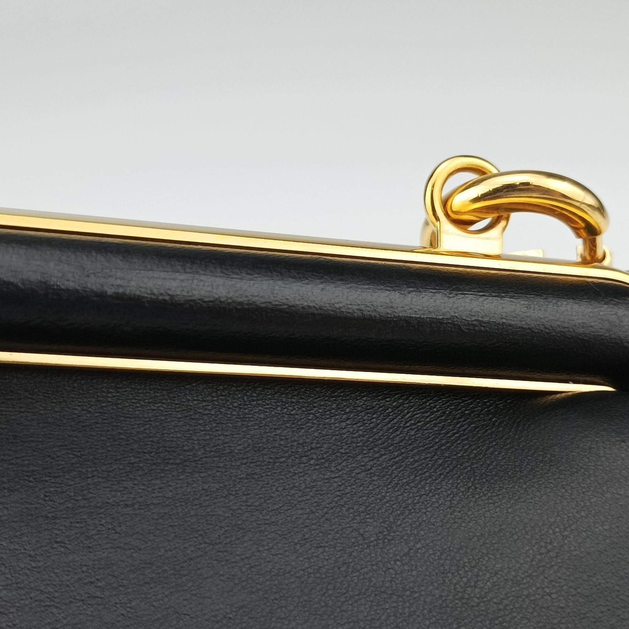 Pre-owned Fendi First Black Leather 8BP129 shoulderbag | stylenewstar