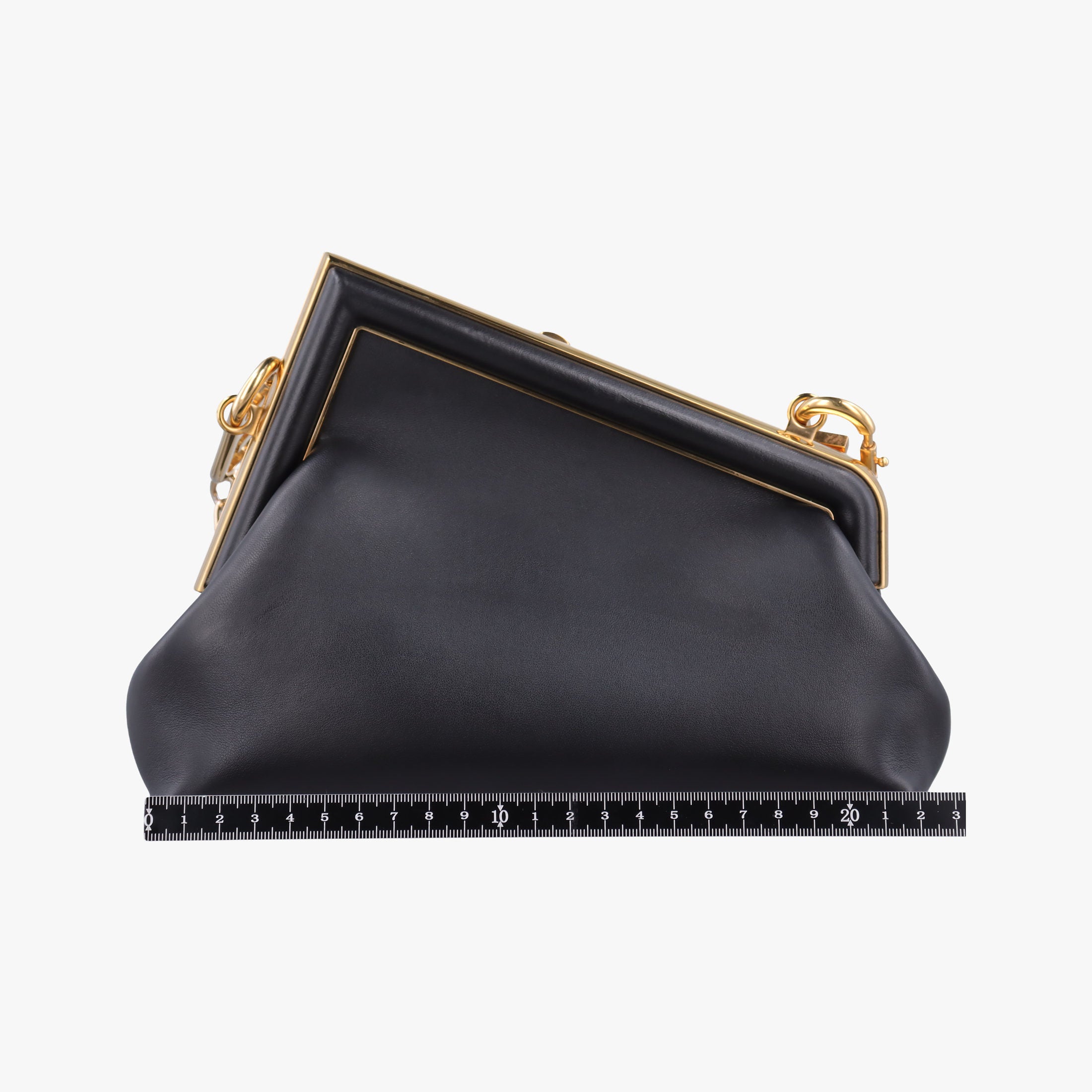 Pre-owned Fendi First Black Leather 8BP129 shoulderbag | stylenewstar