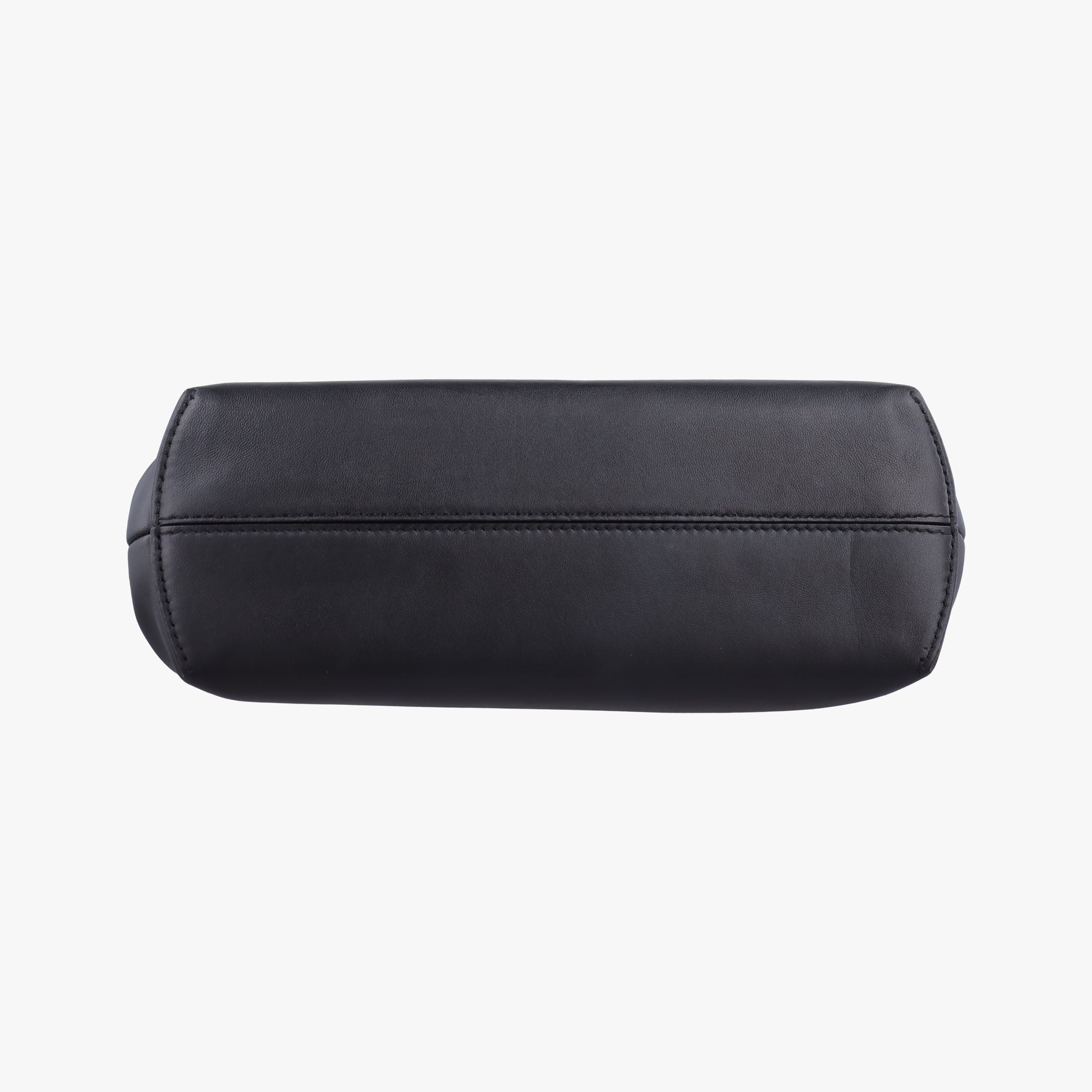 Pre-owned Fendi First Black Leather 8BP129 shoulderbag | stylenewstar