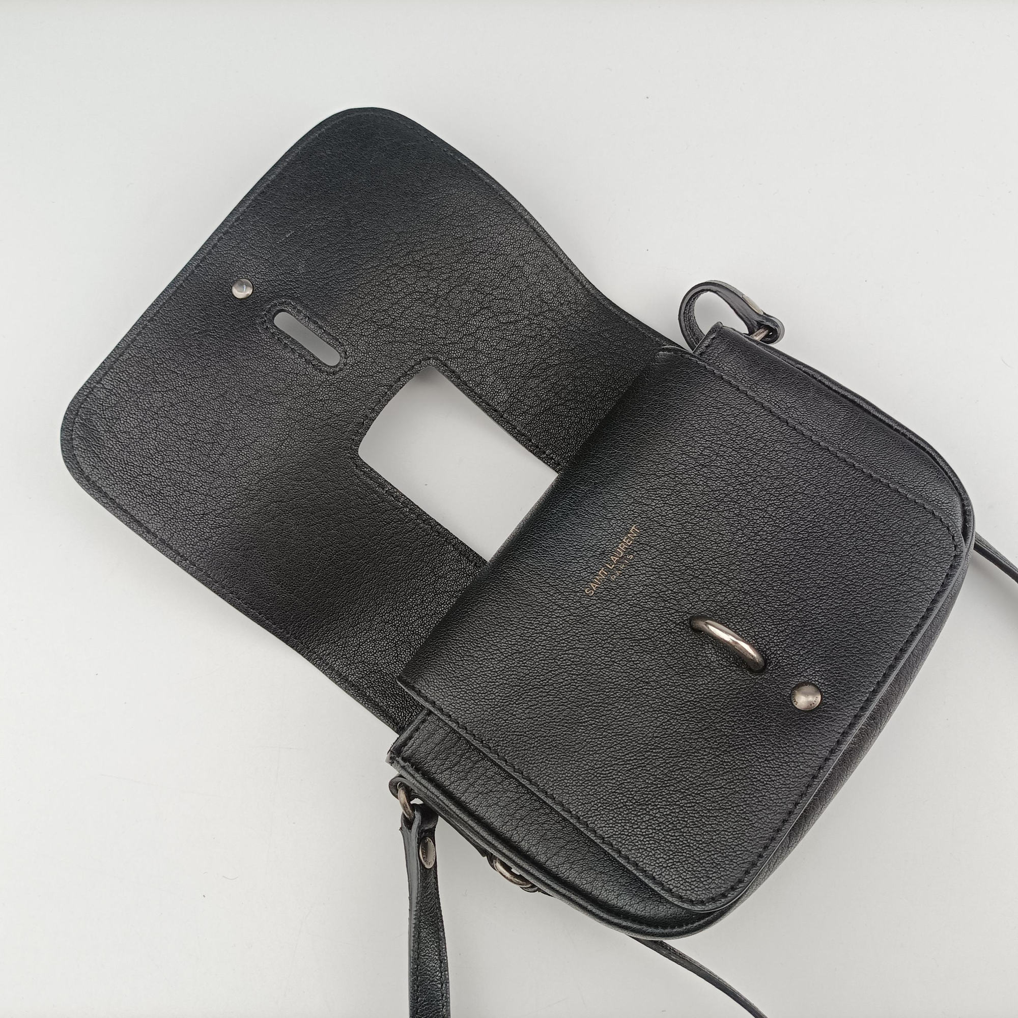 Pre-owned Yves Saint Laurent Charlotte Black Leather 500831 shoulderbag | stylenewstar