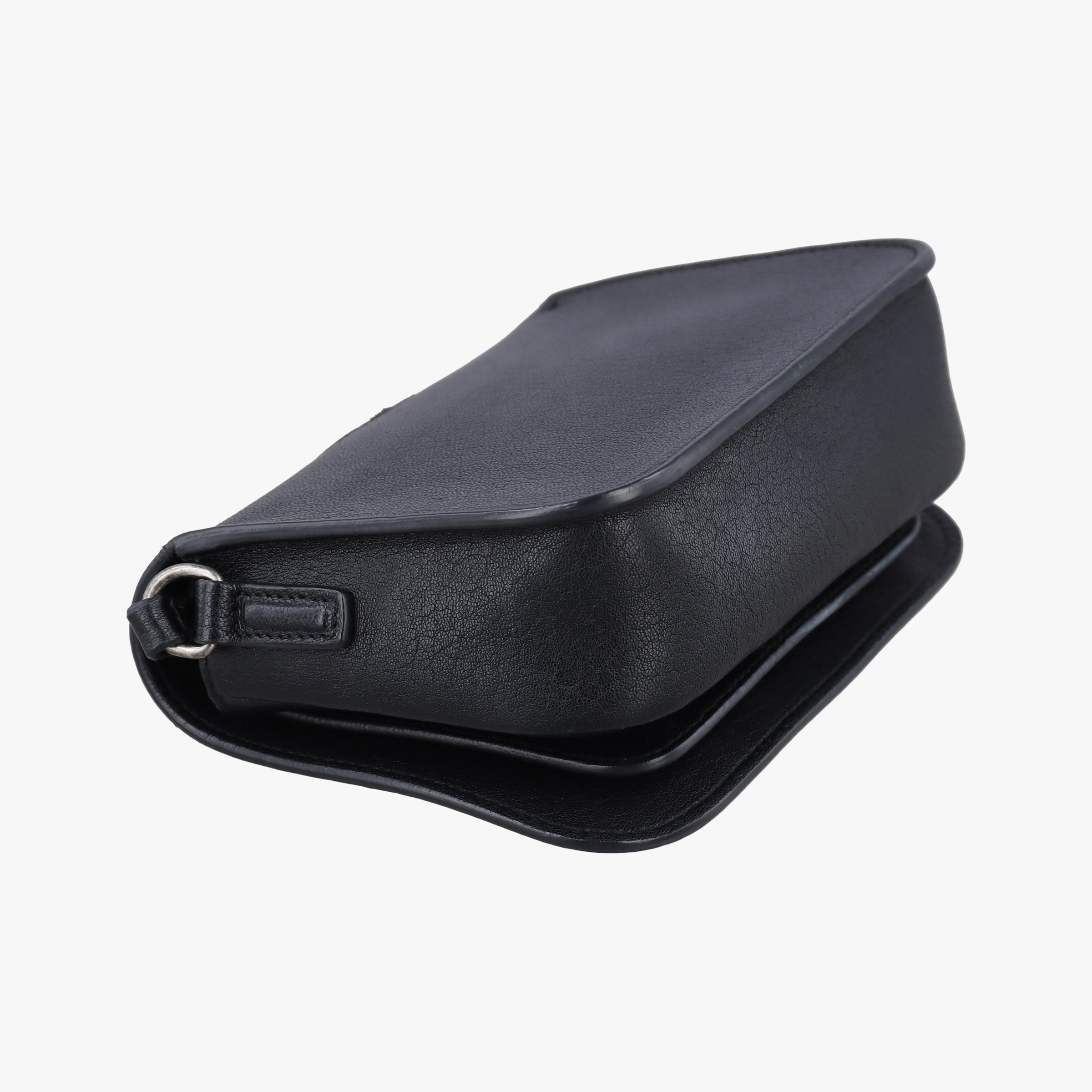 Pre-owned Yves Saint Laurent Charlotte Black Leather 500831 shoulderbag | stylenewstar