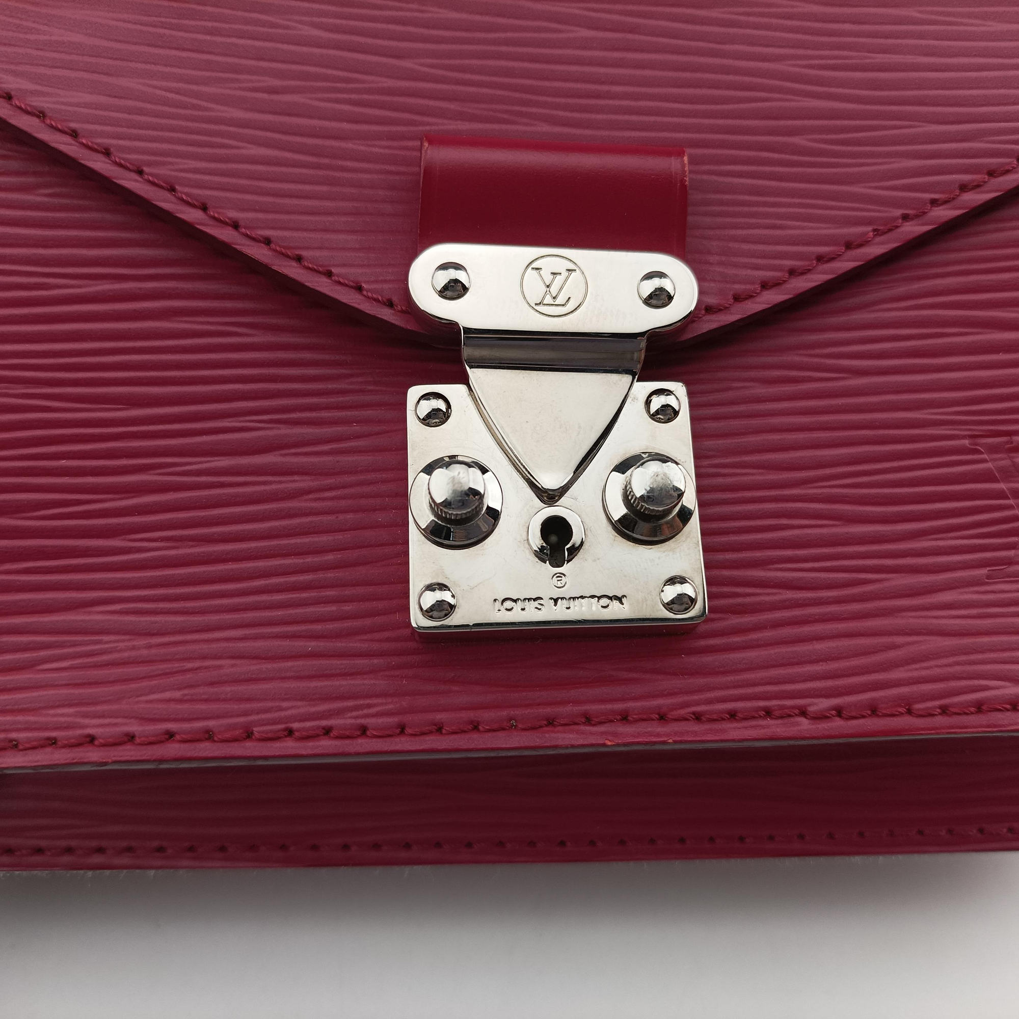 Vintage Louis Vuitton Monceau BB Fuchsia Epi M40783 shoulderbag | stylenewstar