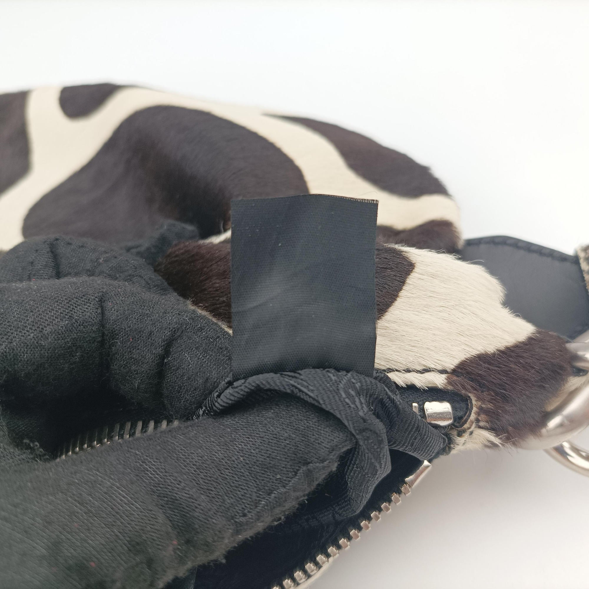 Secondhand Prada Cavallino Black×White Giraffe Printed Calf Hair×Leather  shoulderbag | stylenewstar