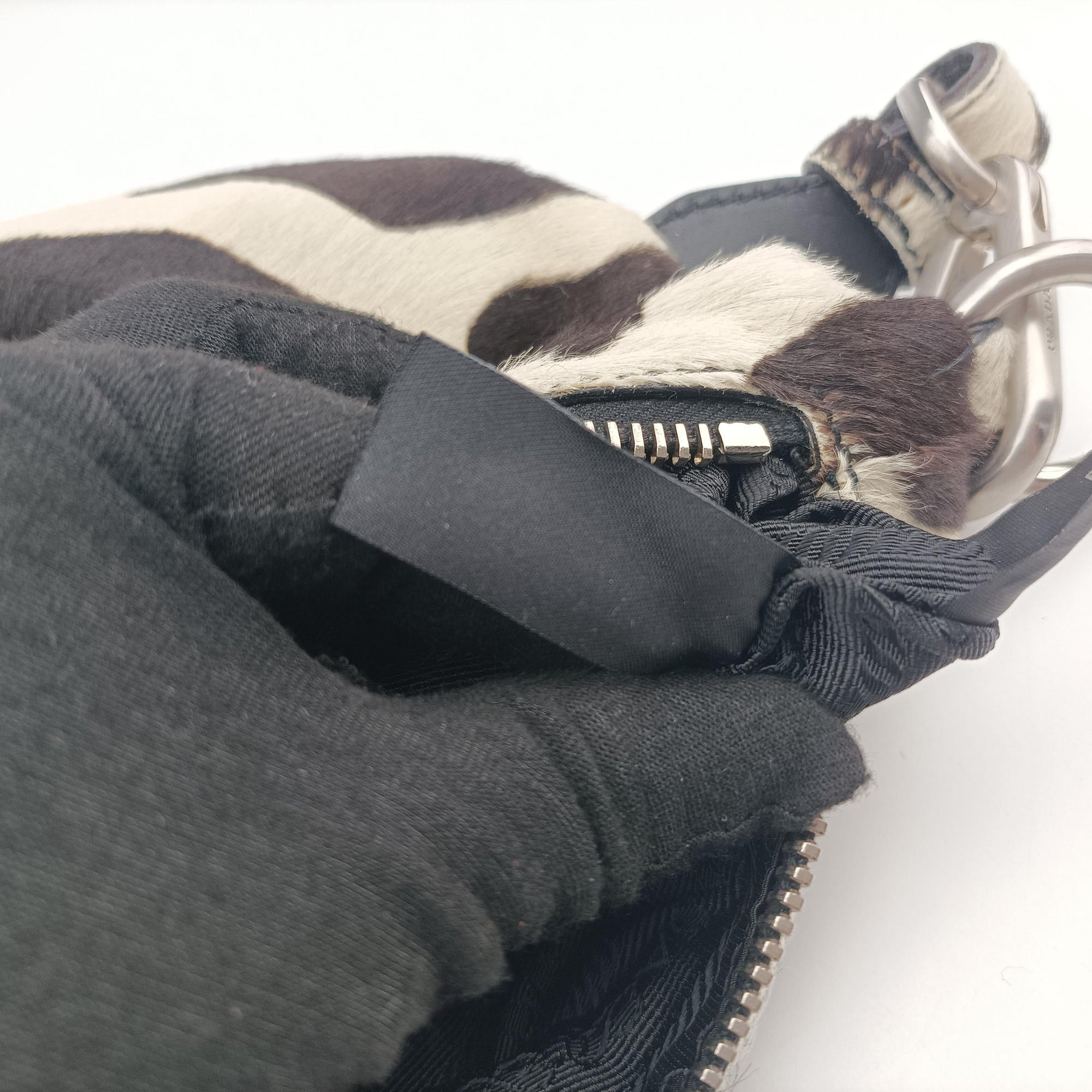 Secondhand Prada Cavallino Black×White Giraffe Printed Calf Hair×Leather  shoulderbag | stylenewstar