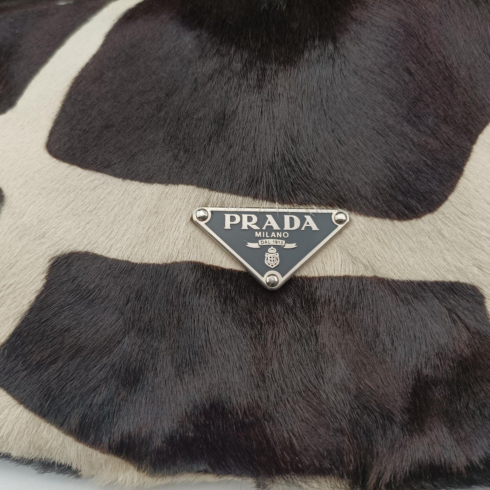 Secondhand Prada Cavallino Black×White Giraffe Printed Calf Hair×Leather  shoulderbag | stylenewstar