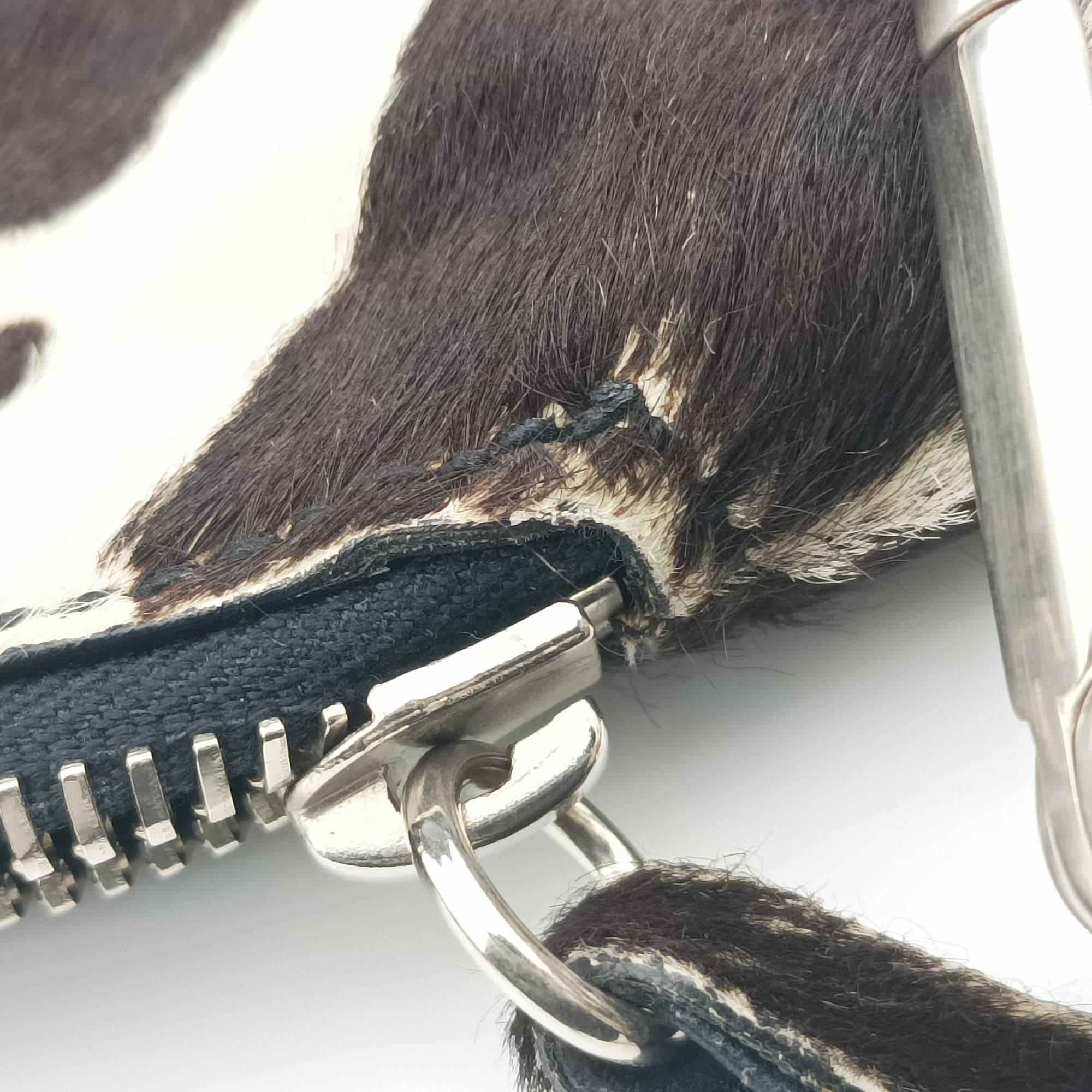 Secondhand Prada Cavallino Black×White Giraffe Printed Calf Hair×Leather  shoulderbag | stylenewstar
