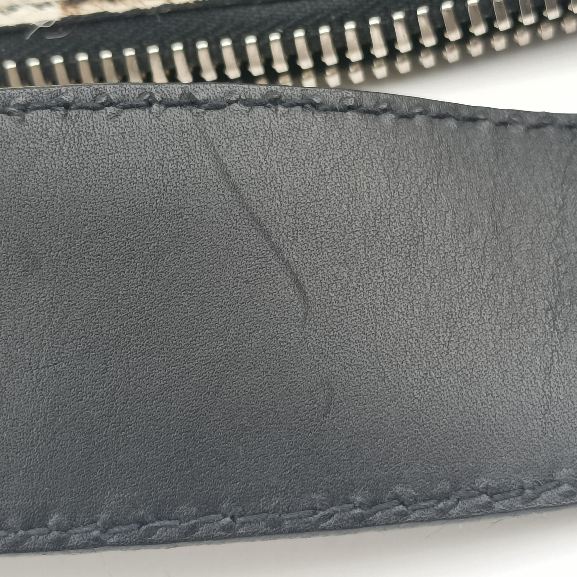 Secondhand Prada Cavallino Black×White Giraffe Printed Calf Hair×Leather  shoulderbag | stylenewstar