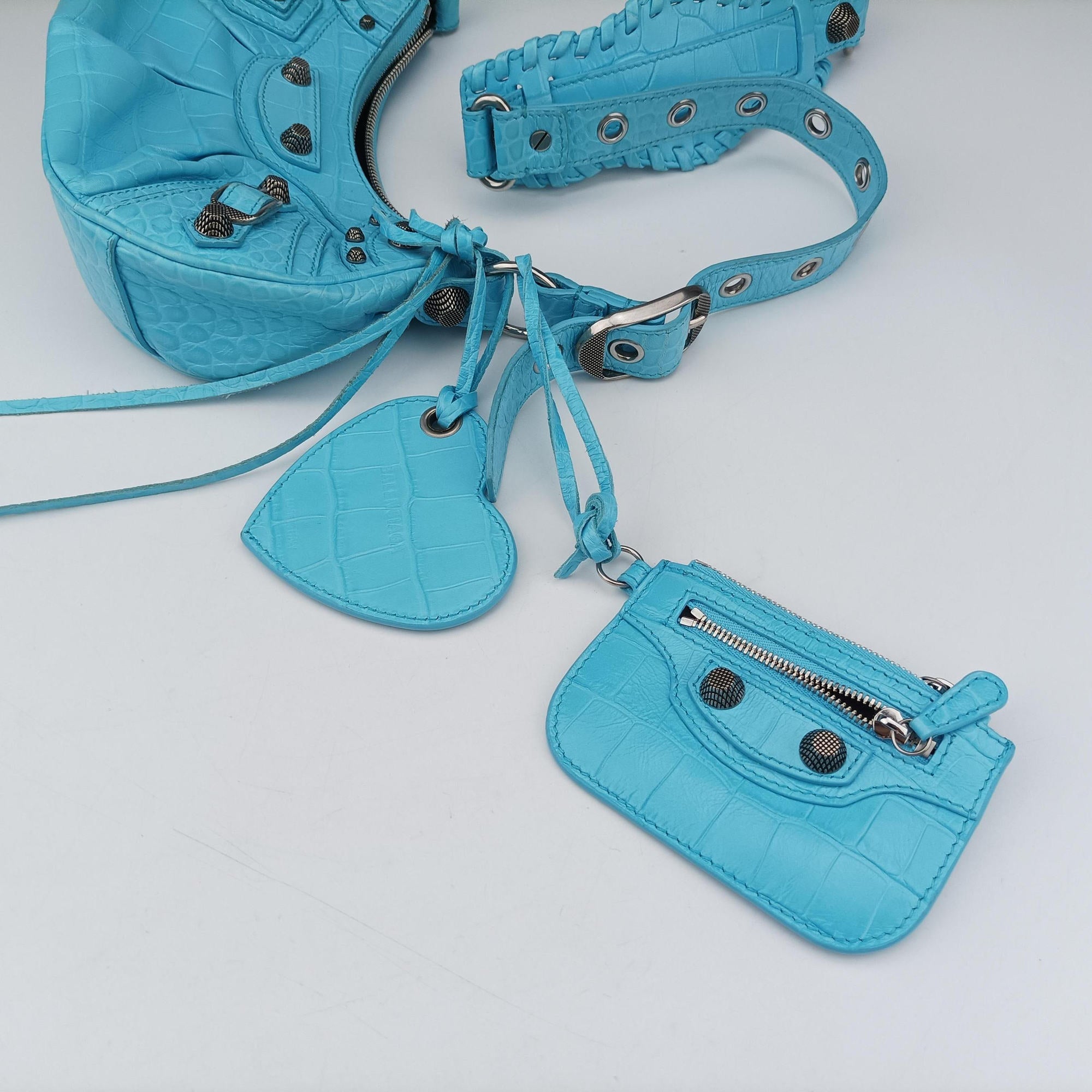 Secondhand Balenciaga Le Cagole mini Blue fabric  shoulderbag | stylenewstar