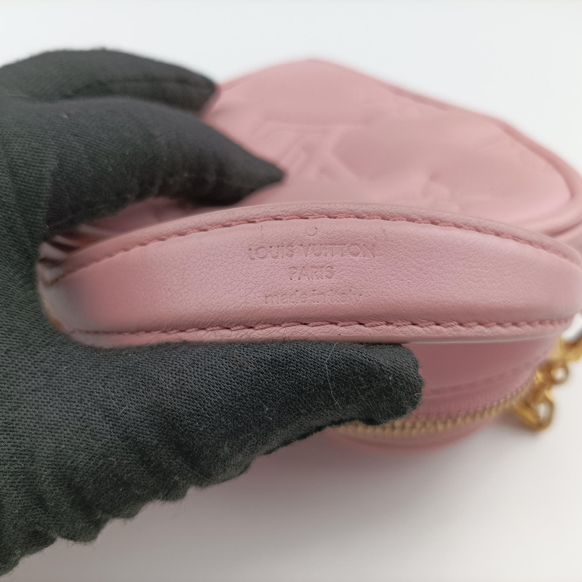 Secondhand Louis Vuitton Pop My Heart Pouch pink Leather M82526 shoulderbag | stylenewstar
