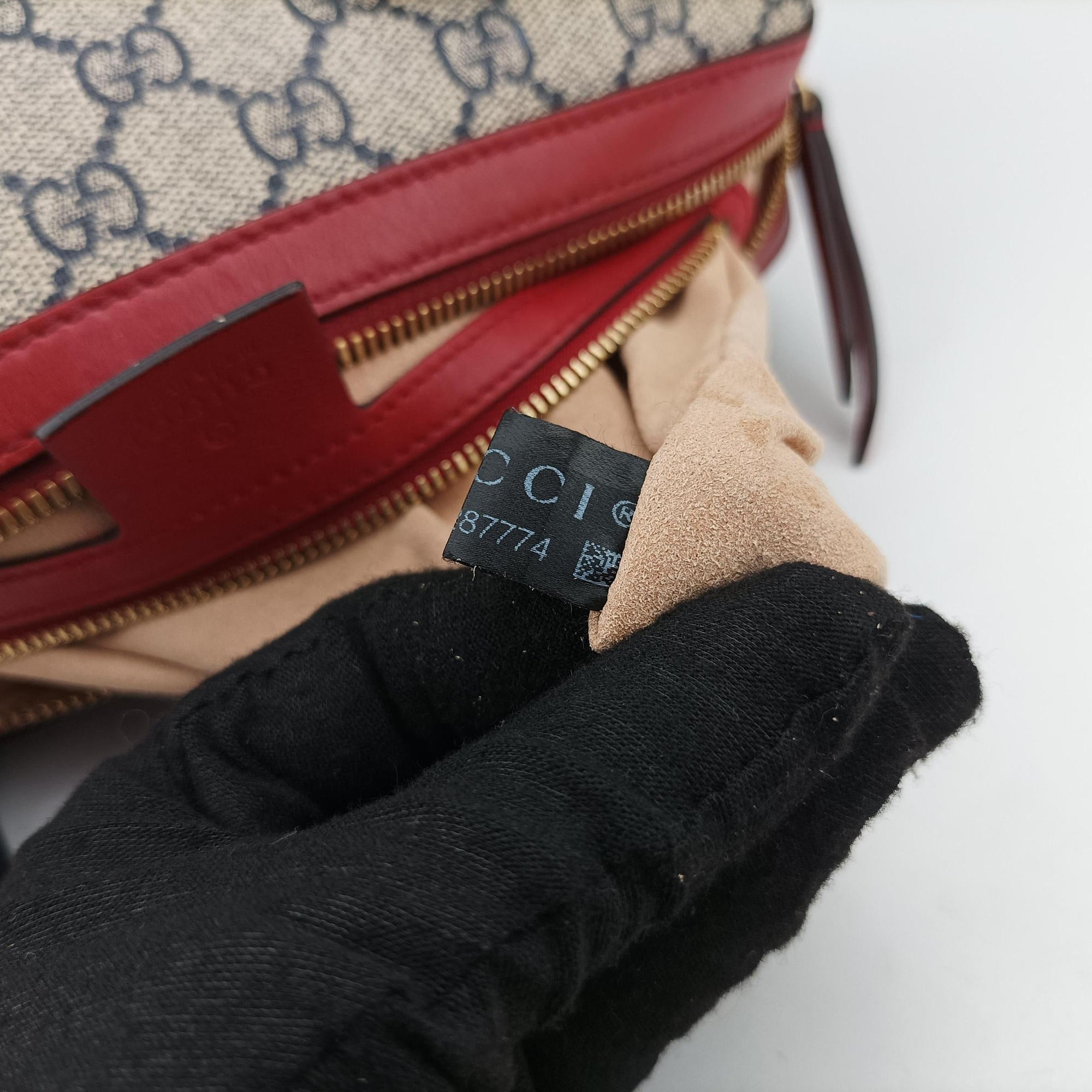 Pre-owned Gucci GG SUPREME Beige x Red x Navy PVC coated canvas×Leather 409529 shoulderbag | stylenewstar