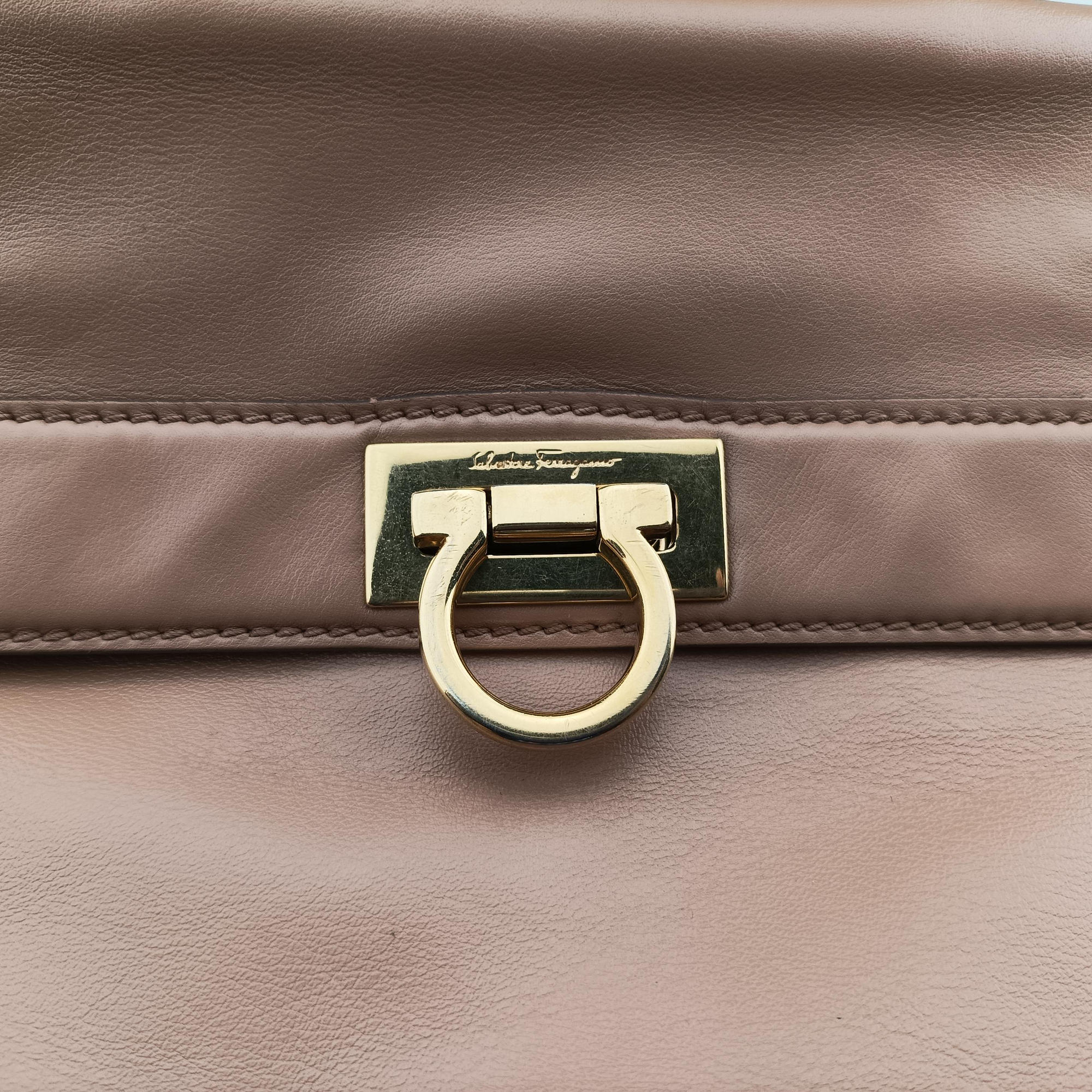 Secondhand Ferragamo Sofia Beige Leather  shoulderbag | stylenewstar