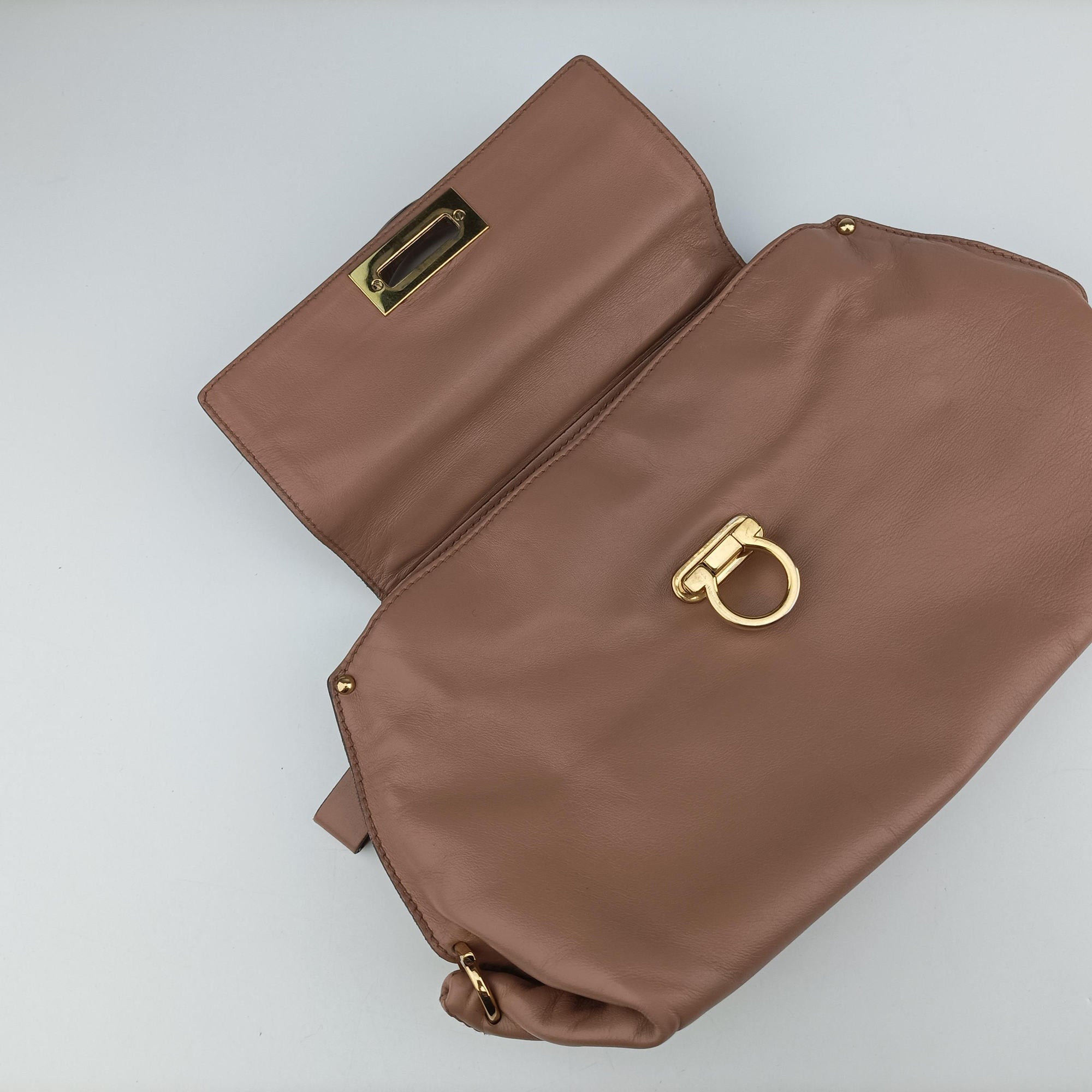 Secondhand Ferragamo Sofia Beige Leather  shoulderbag | stylenewstar