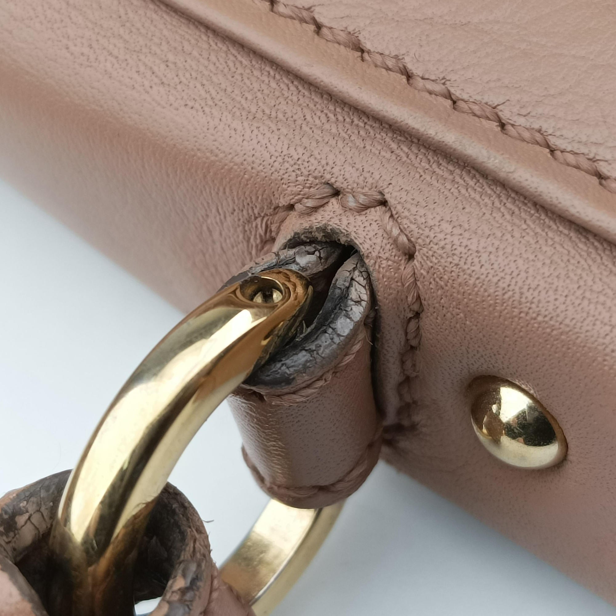 Secondhand Ferragamo Sofia Beige Leather  shoulderbag | stylenewstar