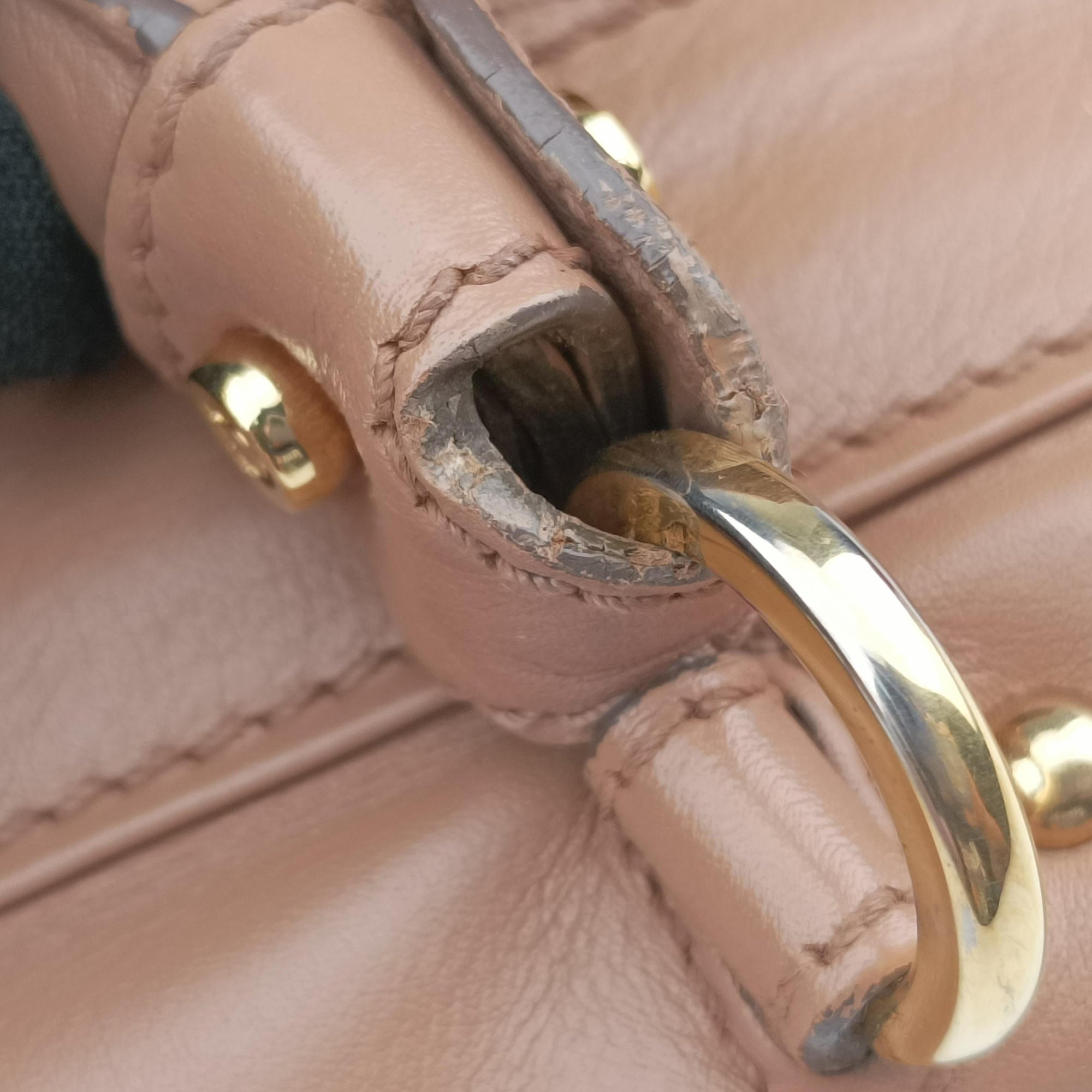 Secondhand Ferragamo Sofia Beige Leather  shoulderbag | stylenewstar