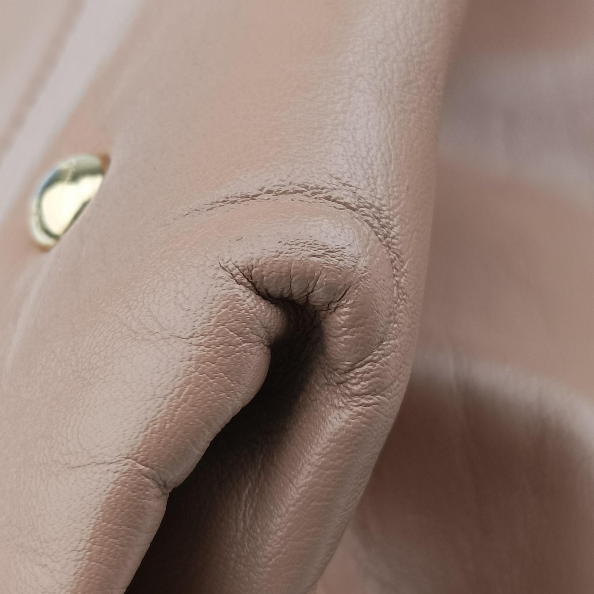 Secondhand Ferragamo Sofia Beige Leather  shoulderbag | stylenewstar