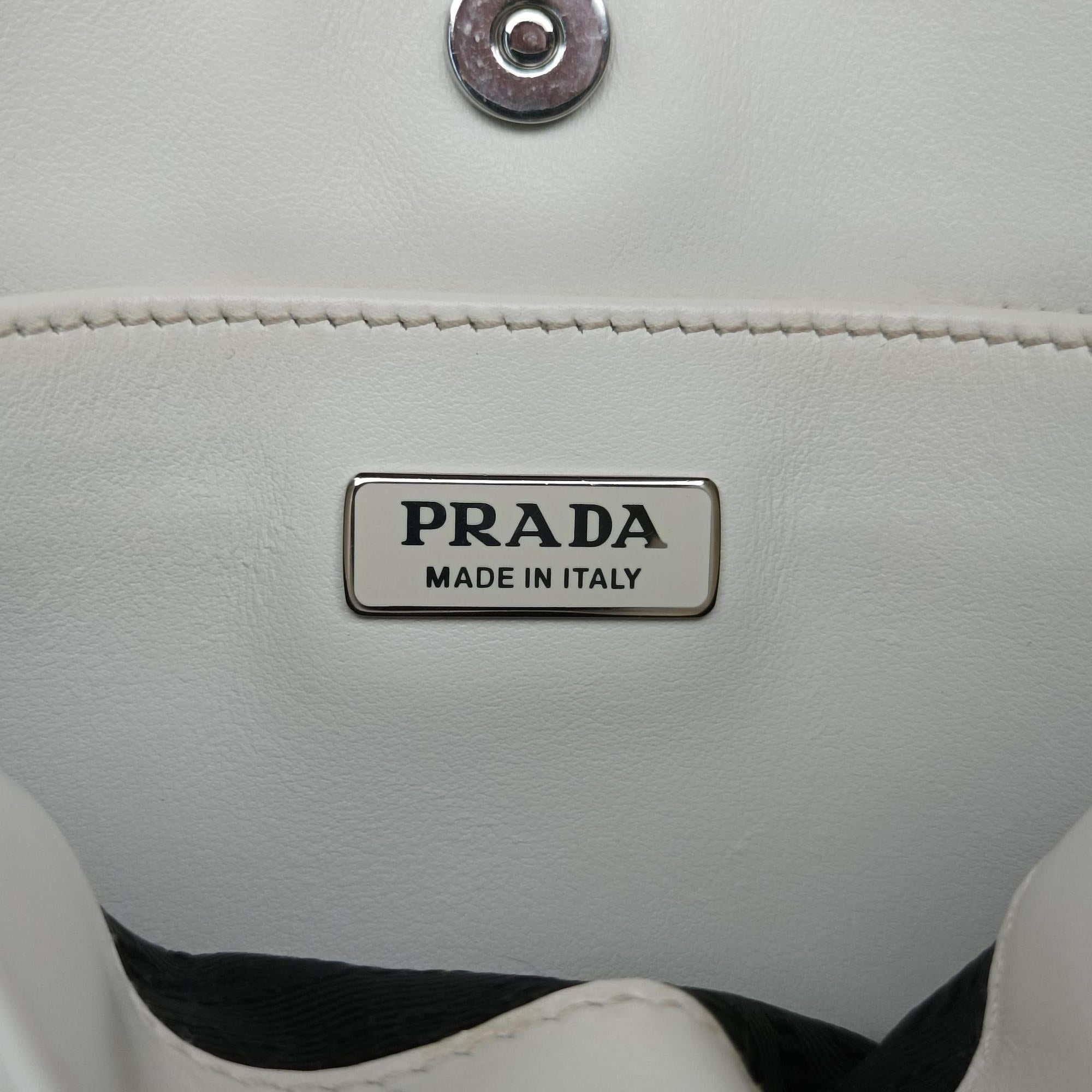 Secondhand Prada Cleo White Brushed leather 1BC499 shoulderbag | stylenewstar