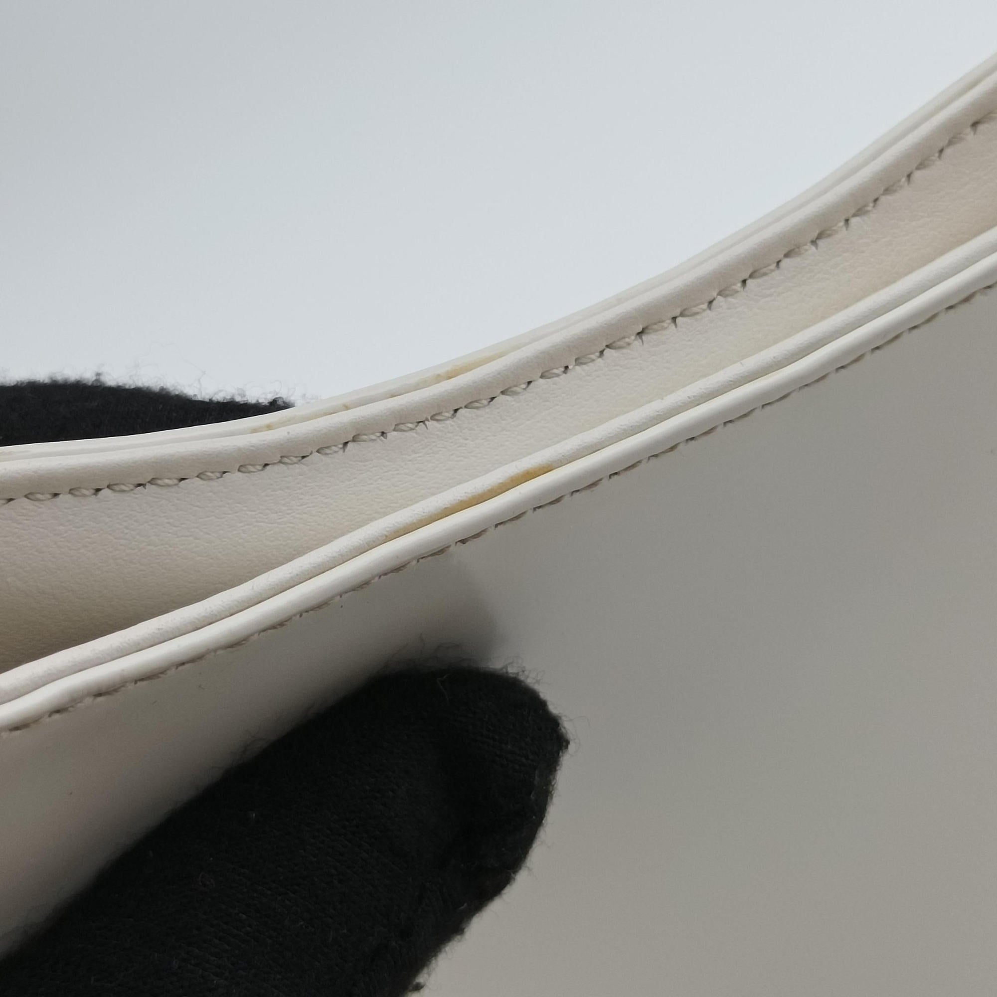 Secondhand Prada Cleo White Brushed leather 1BC499 shoulderbag | stylenewstar