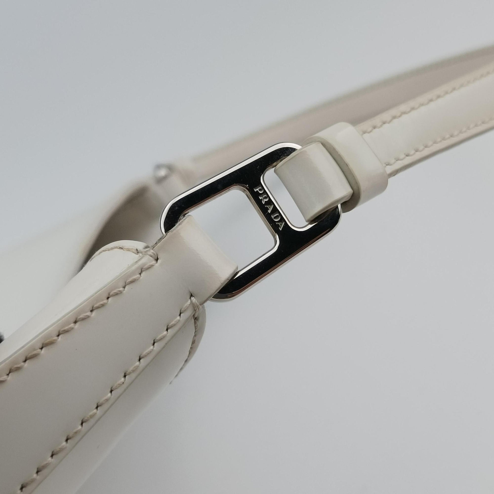 Secondhand Prada Cleo White Brushed leather 1BC499 shoulderbag | stylenewstar