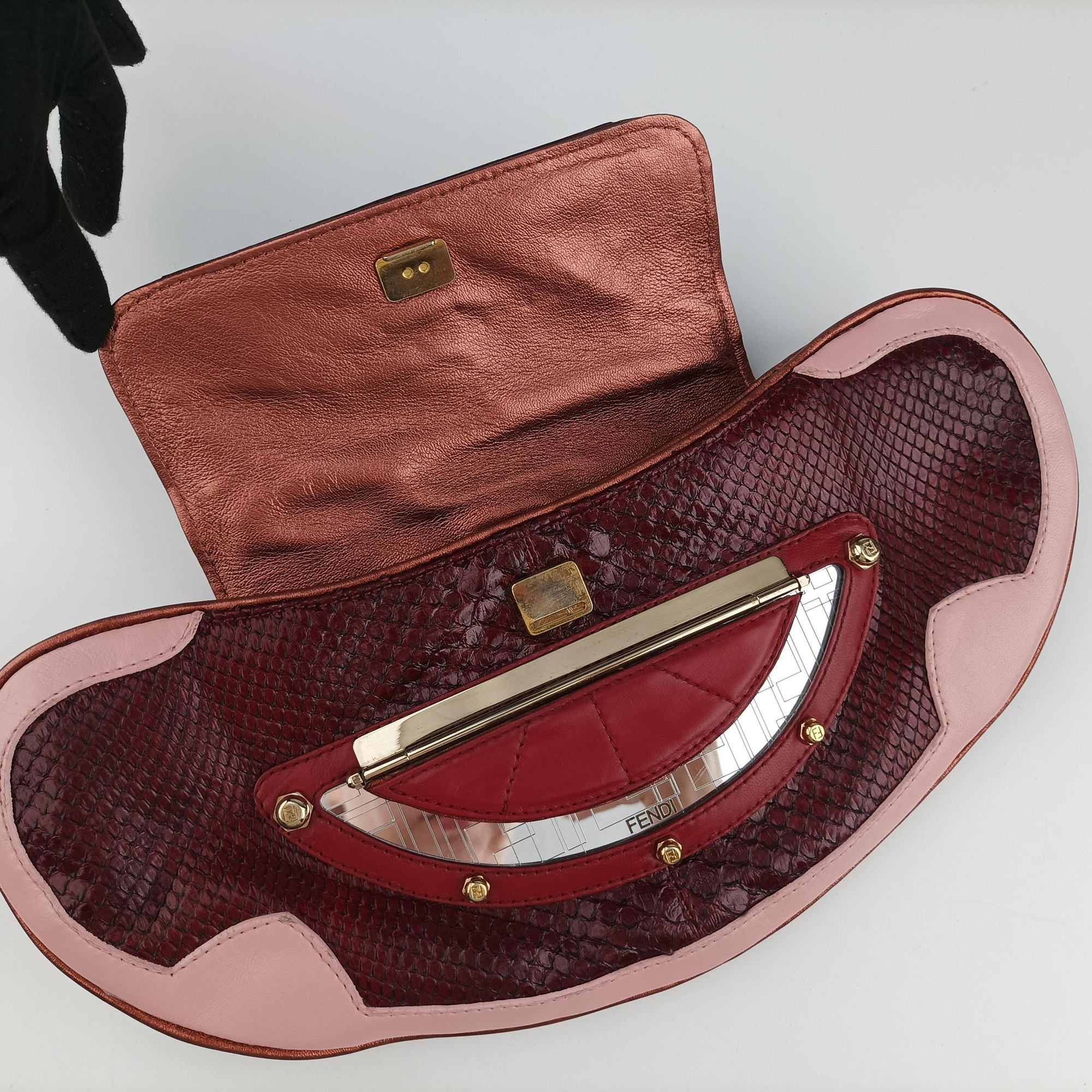 Pre-owned Fendi Vanity Mirror Bordeaux × Pink Python Leather × Calfskin Leather  shoulderbag | stylenewstar