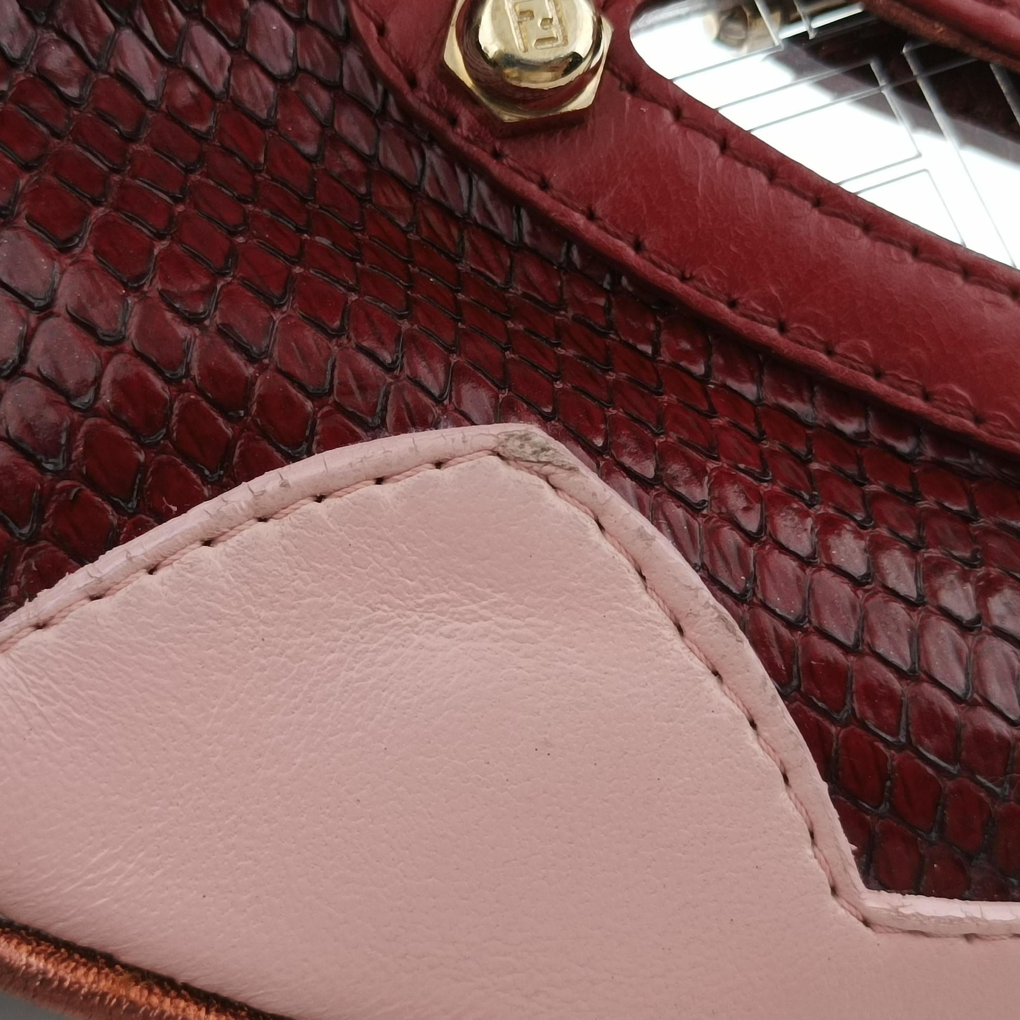 Pre-owned Fendi Vanity Mirror Bordeaux × Pink Python Leather × Calfskin Leather  shoulderbag | stylenewstar