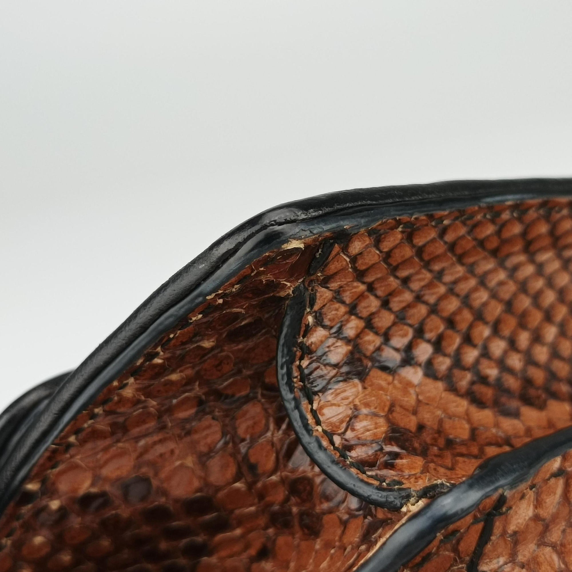 Secondhand Gucci Patchwork Cat Head Multicolor GG Supreme Canvas× Python×Suede 499822 shoulderbag | stylenewstar