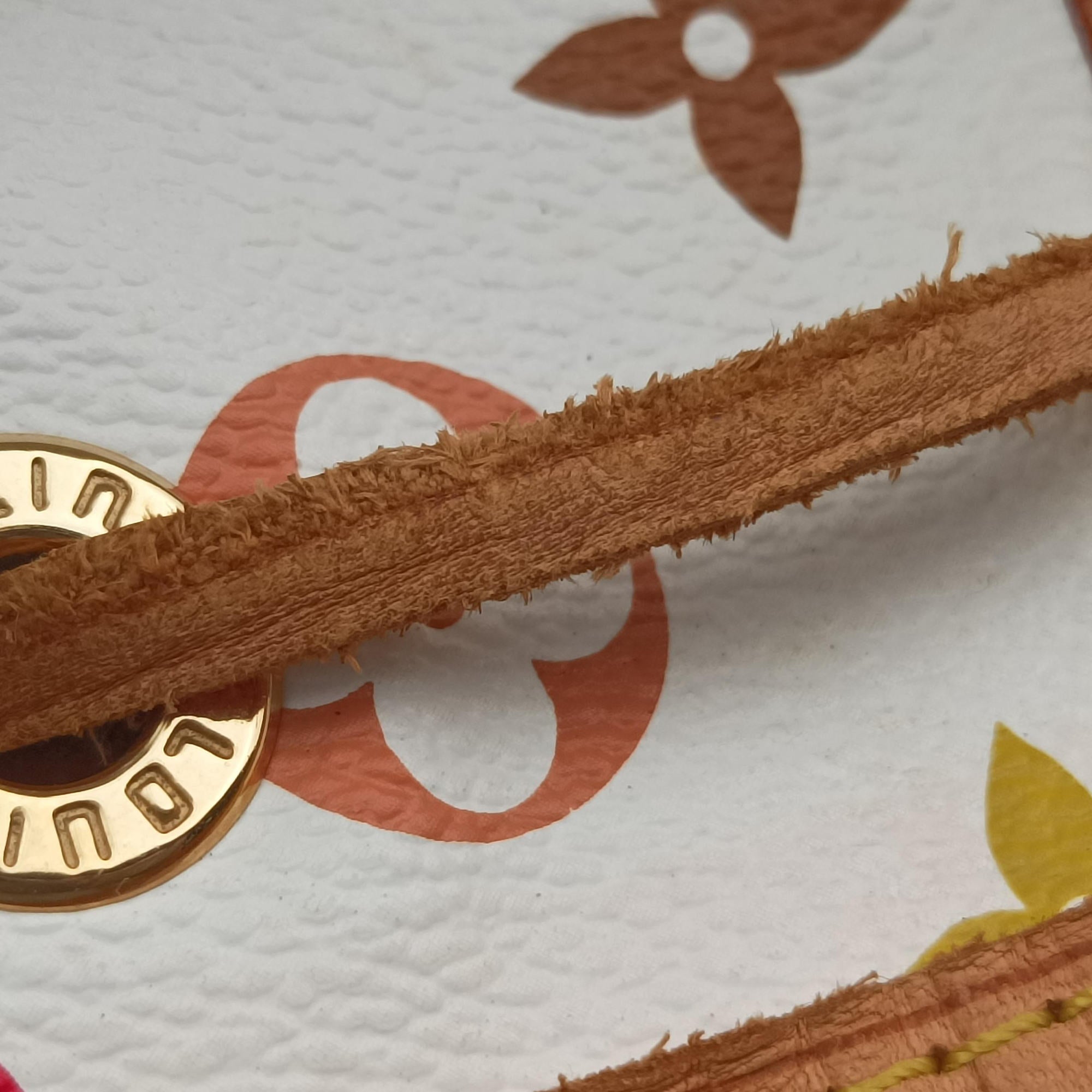 Secondhand Louis Vuitton Petit NOe white Monogram Multicolor M42229 shoulderbag | stylenewstar