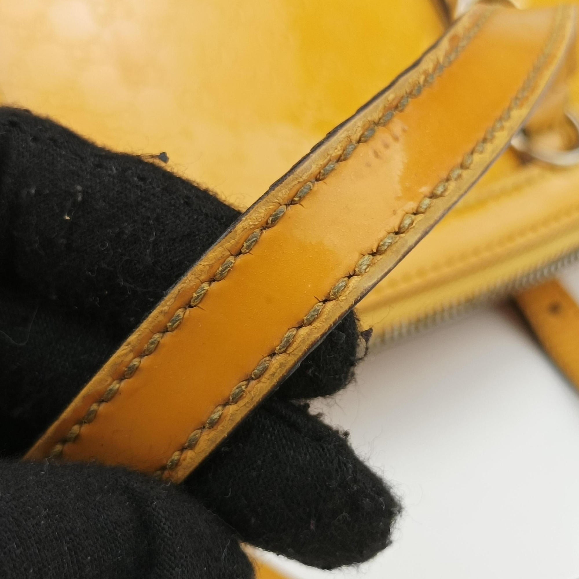 Pre-owned Gucci Microguccissima Yellow Patent Leather 309617 shoulderbag | stylenewstar