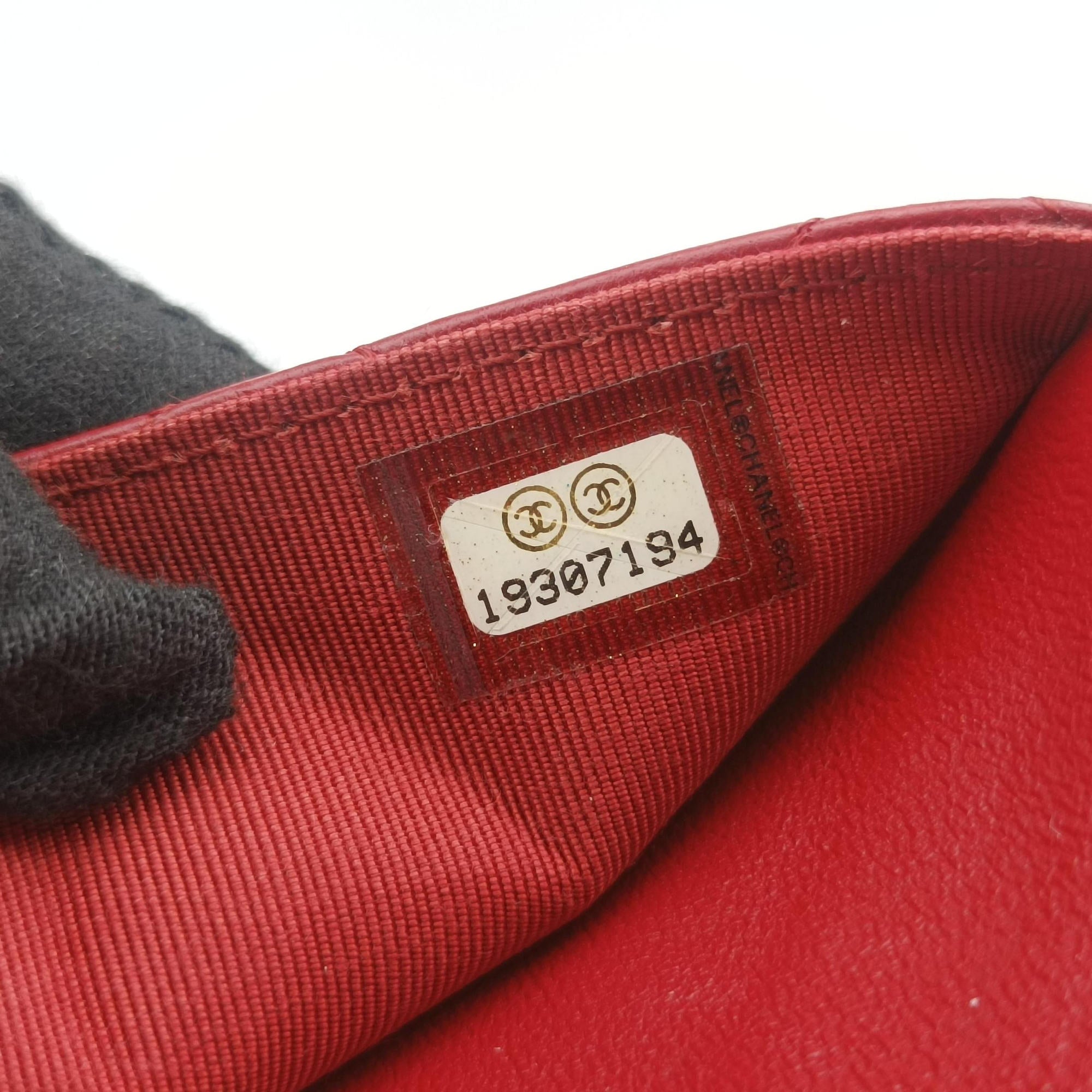 Pre-owned Chanel Matelasse coco mark Red lambskin A33814 shoulderbag | stylenewstar