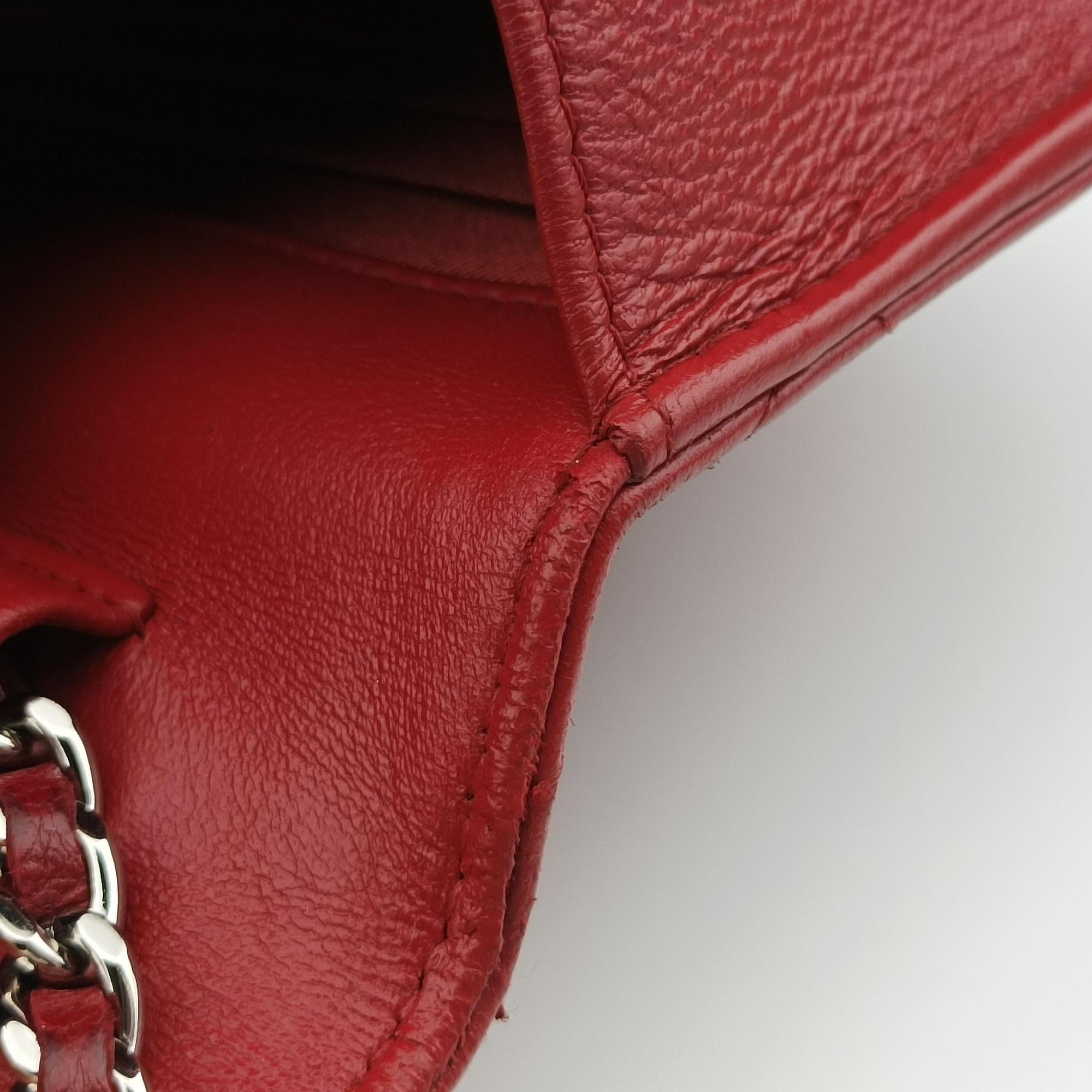 Pre-owned Chanel Matelasse coco mark Red lambskin A33814 shoulderbag | stylenewstar