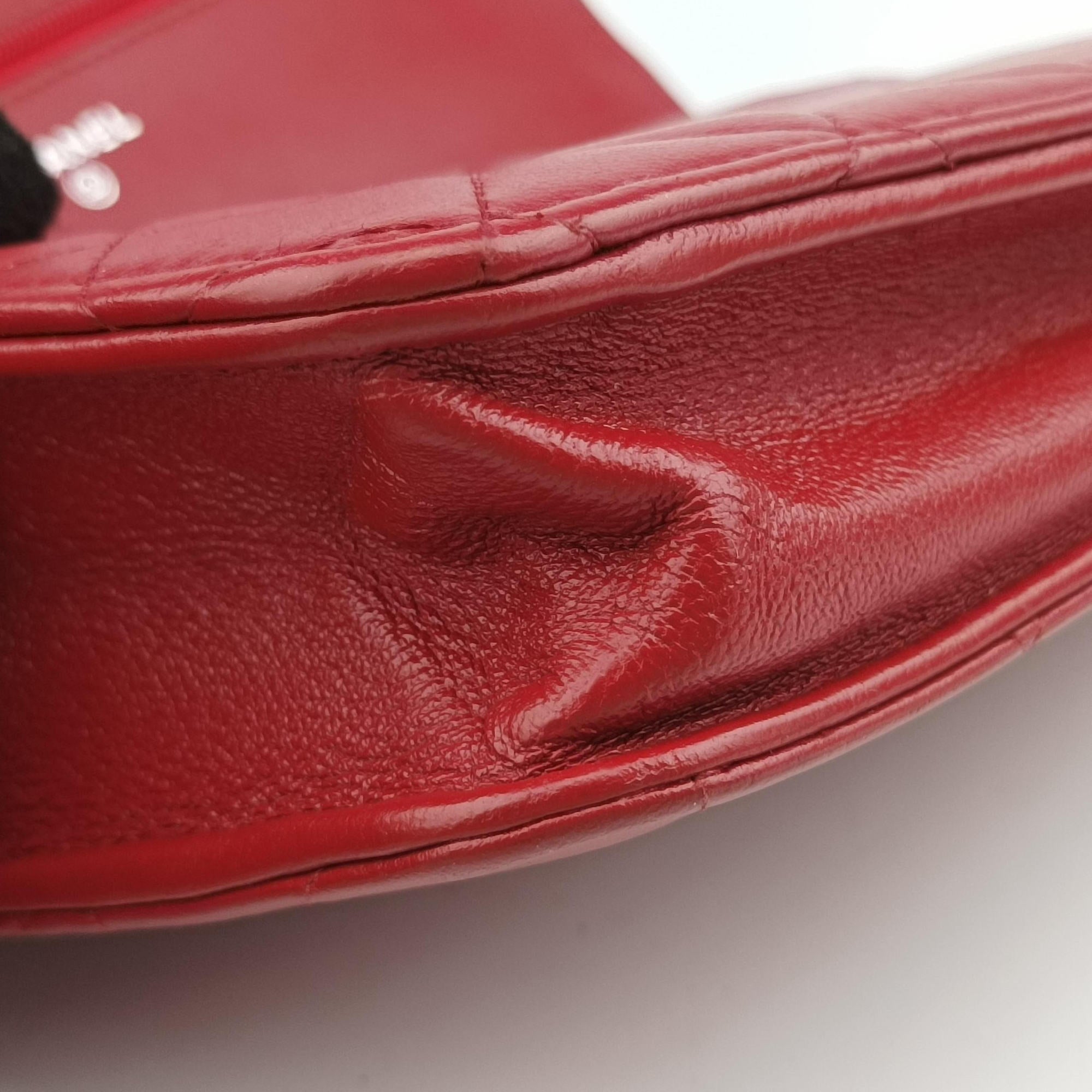 Pre-owned Chanel Matelasse coco mark Red lambskin A33814 shoulderbag | stylenewstar
