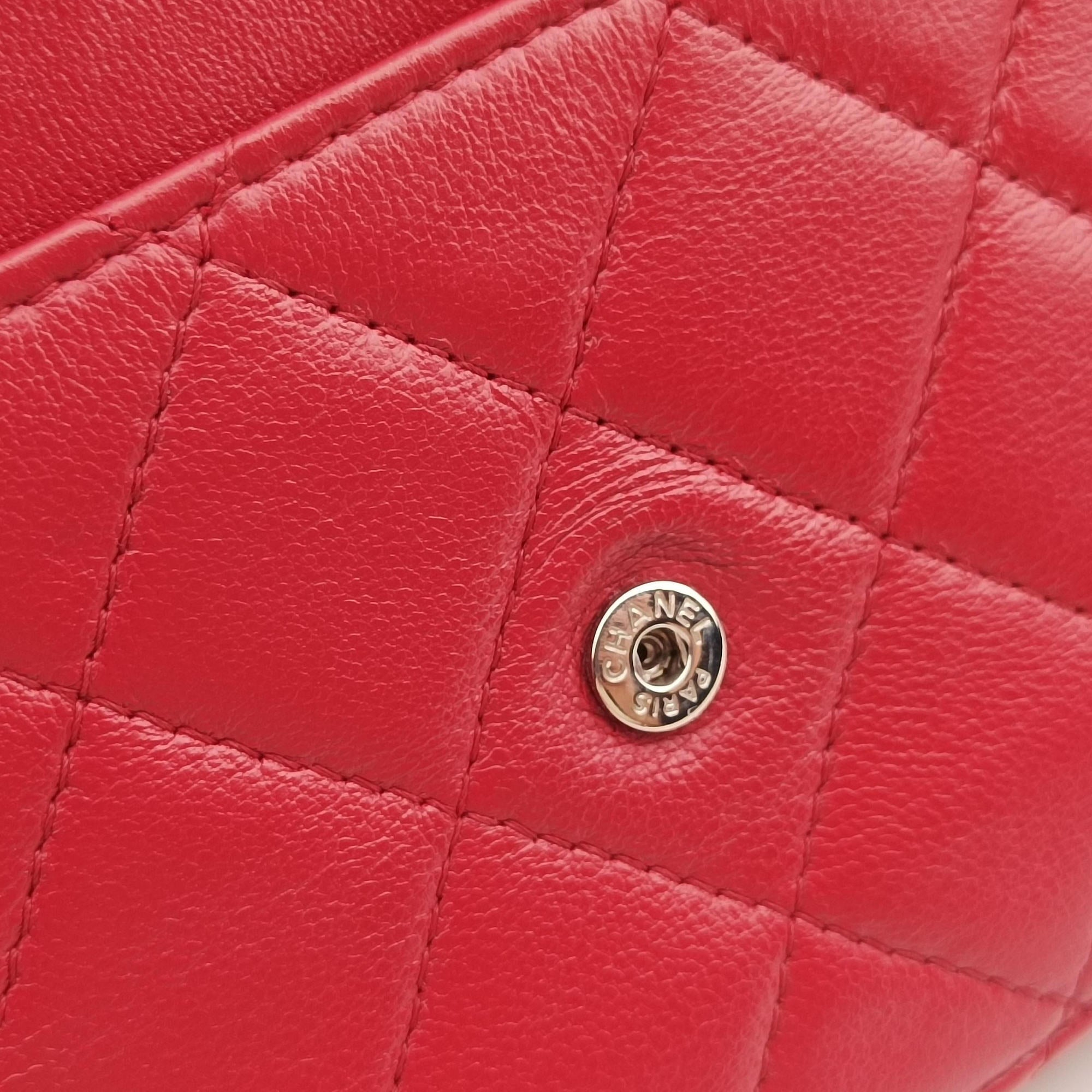 Pre-owned Chanel Matelasse coco mark Red lambskin A33814 shoulderbag | stylenewstar
