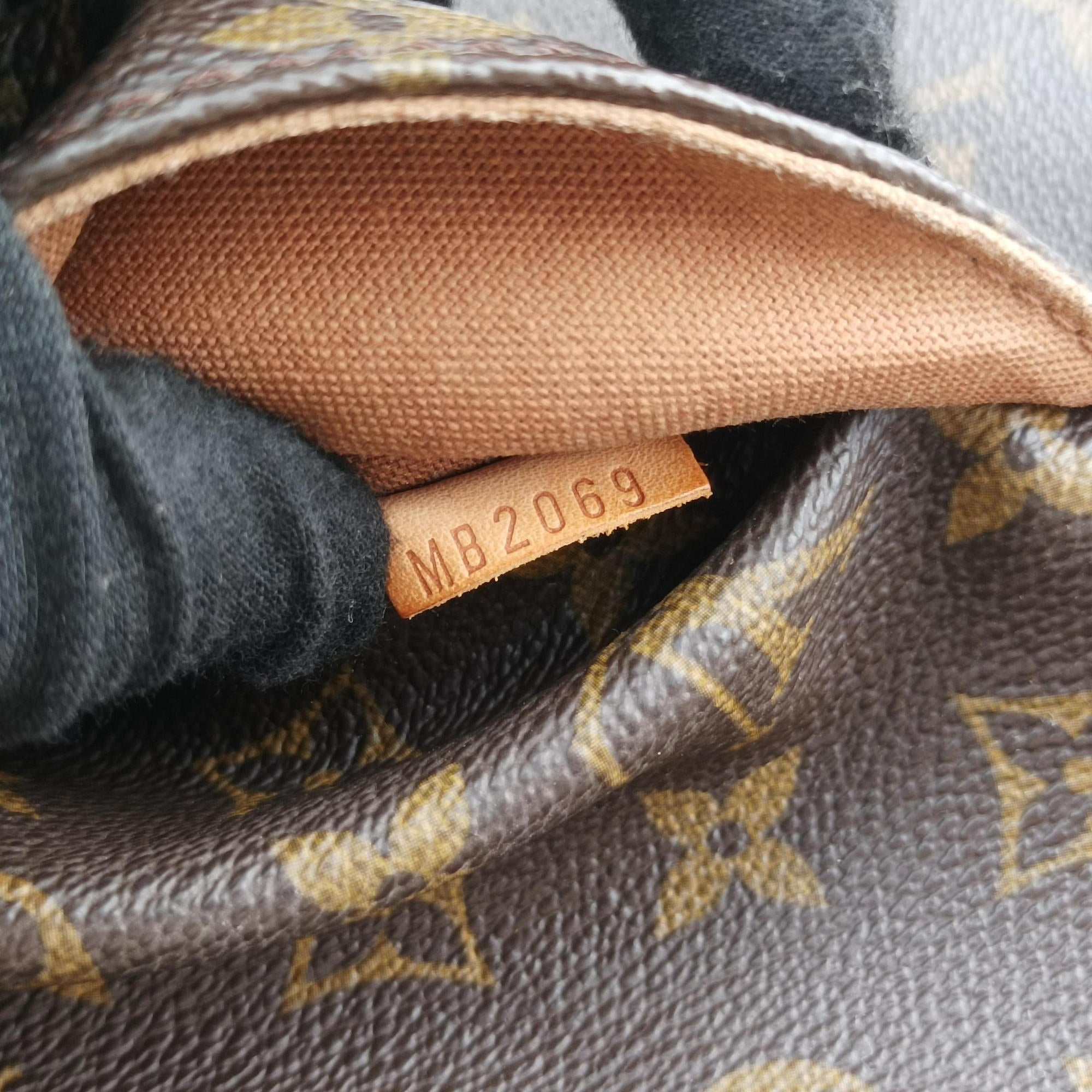 Pre-owned Louis Vuitton TOTALLY MM brown Monogram Canvas M56689 shoulderbag | stylenewstar