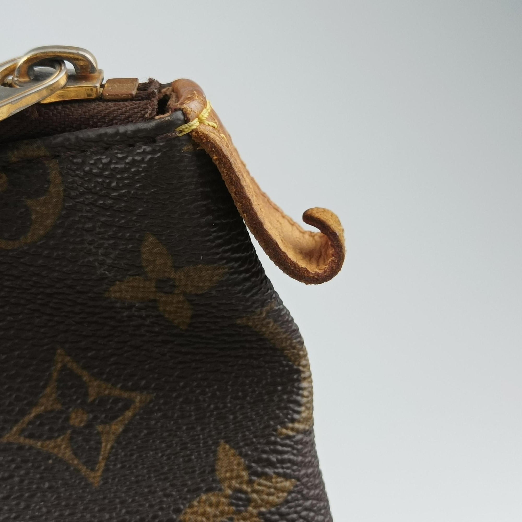Pre-owned Louis Vuitton TOTALLY MM brown Monogram Canvas M56689 shoulderbag | stylenewstar