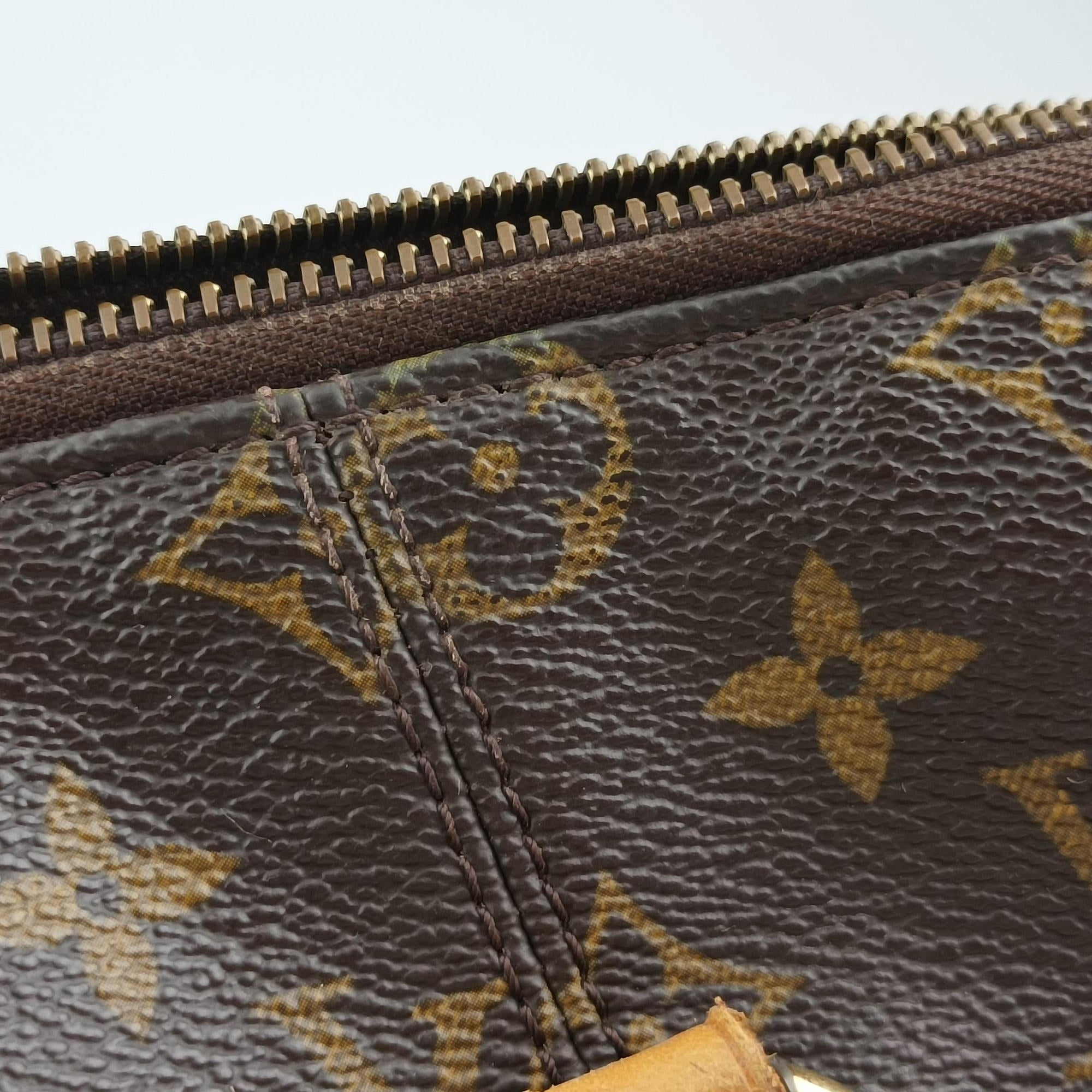 Pre-owned Louis Vuitton TOTALLY MM brown Monogram Canvas M56689 shoulderbag | stylenewstar