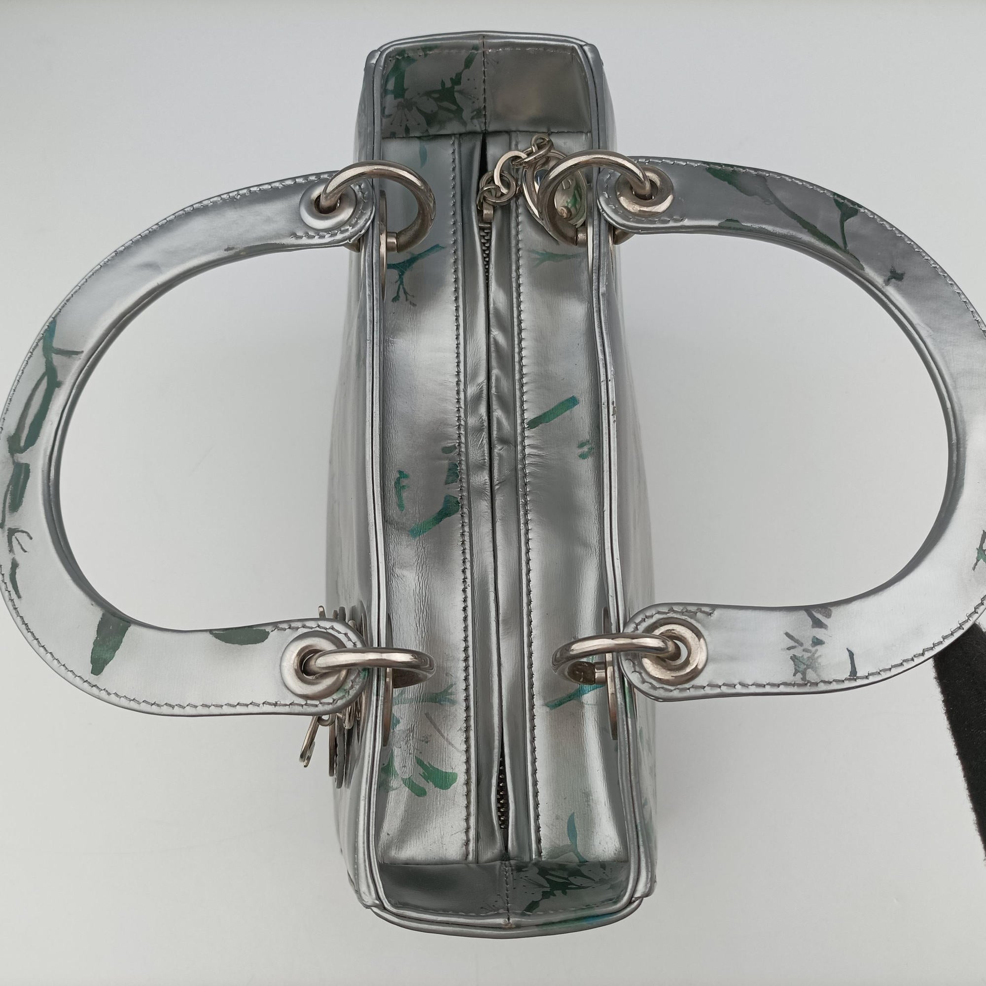 Pre-owned Christian Dior Lady Dior Floral Printed Silver Patent Leather  shoulderbag | stylenewstar