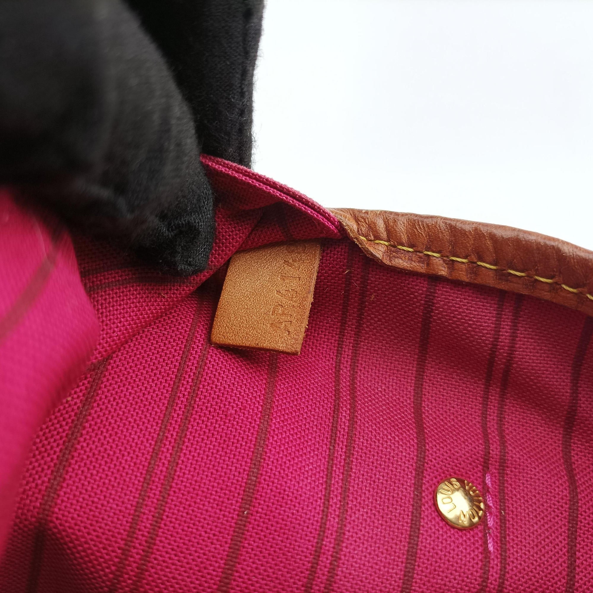 Pre-owned Louis Vuitton Neverfull MM brown×multi Monogram Canvas M43988 shoulderbag | stylenewstar