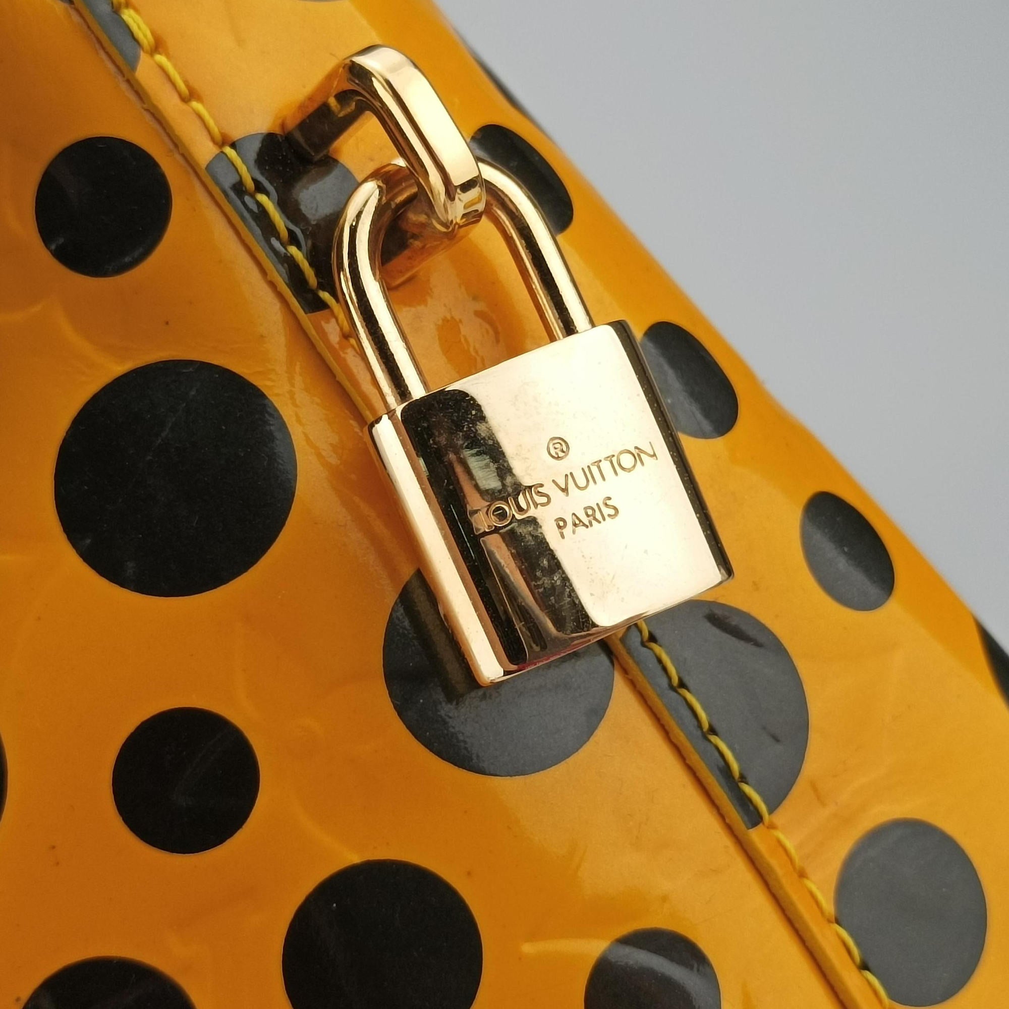 Pre-owned Louis Vuitton Dot Infinity Lockit MM Yayoi Kusama Jaune×Black Vernis M91398 handbag | stylenewstar