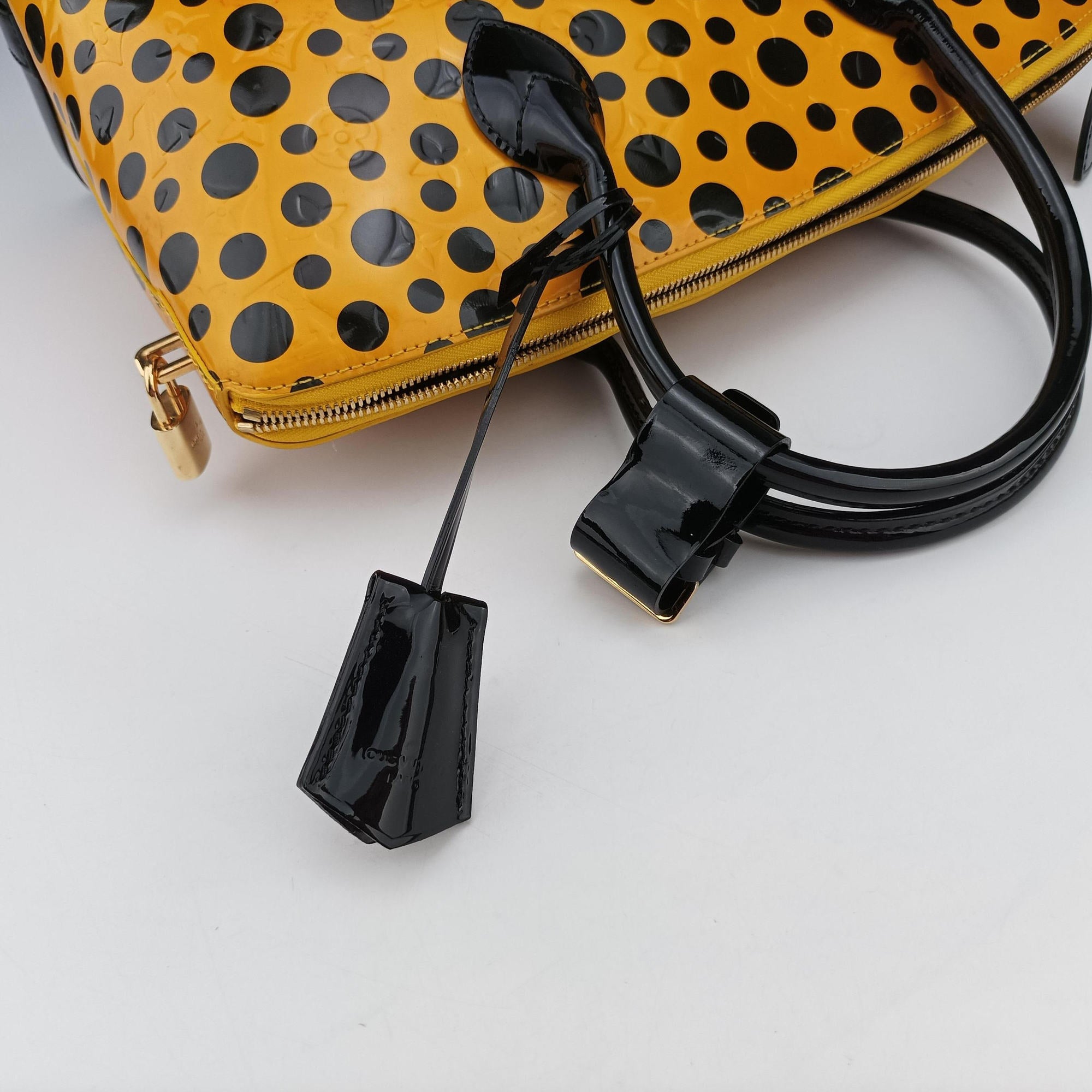 Pre-owned Louis Vuitton Dot Infinity Lockit MM Yayoi Kusama Jaune×Black Vernis M91398 handbag | stylenewstar