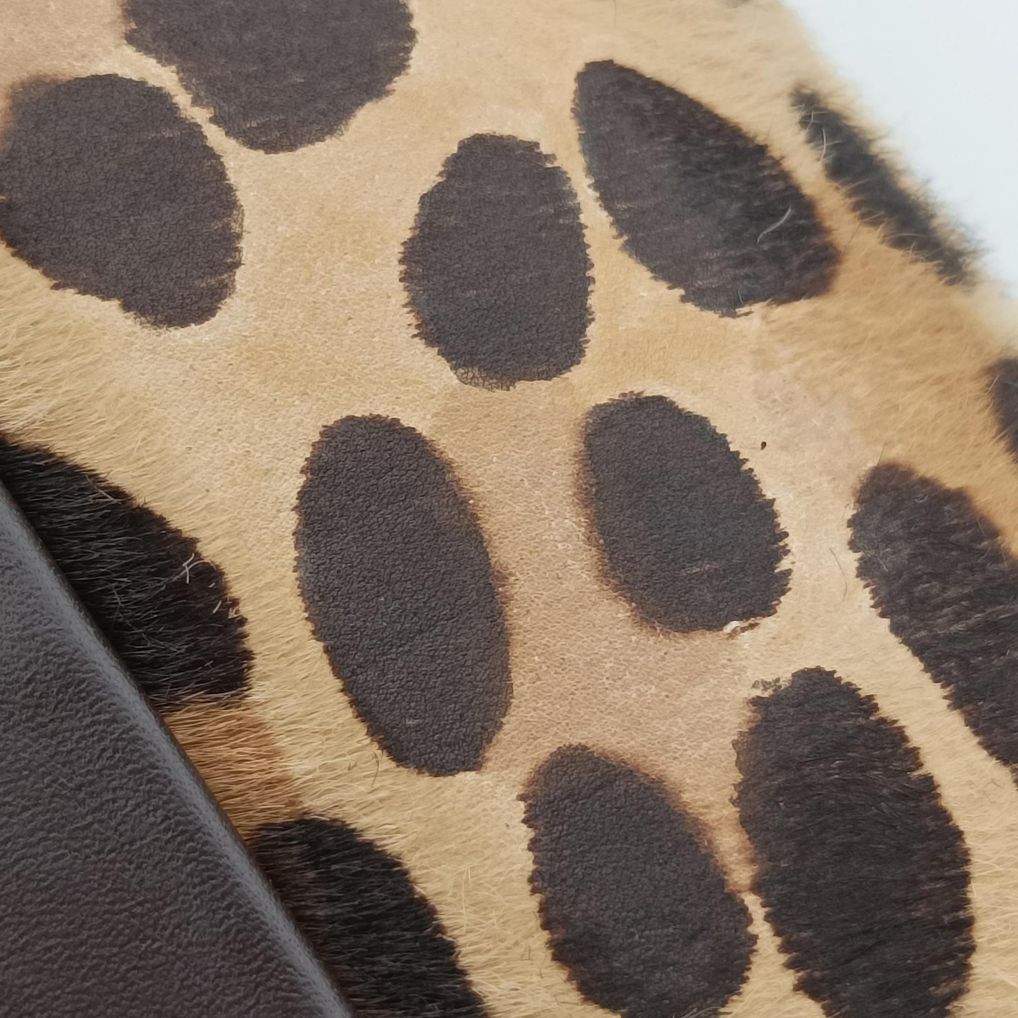 Secondhand Celine Classic Box Leopard ×Dark Brown Calfskin × Pony Hair  shoulderbag | stylenewstar