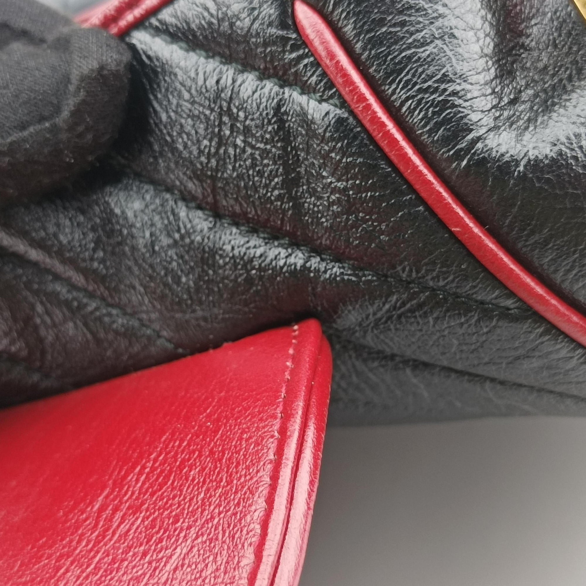 Vintage Gucci GG Marmont Black×red Leather 498109 shoulderbag | stylenewstar
