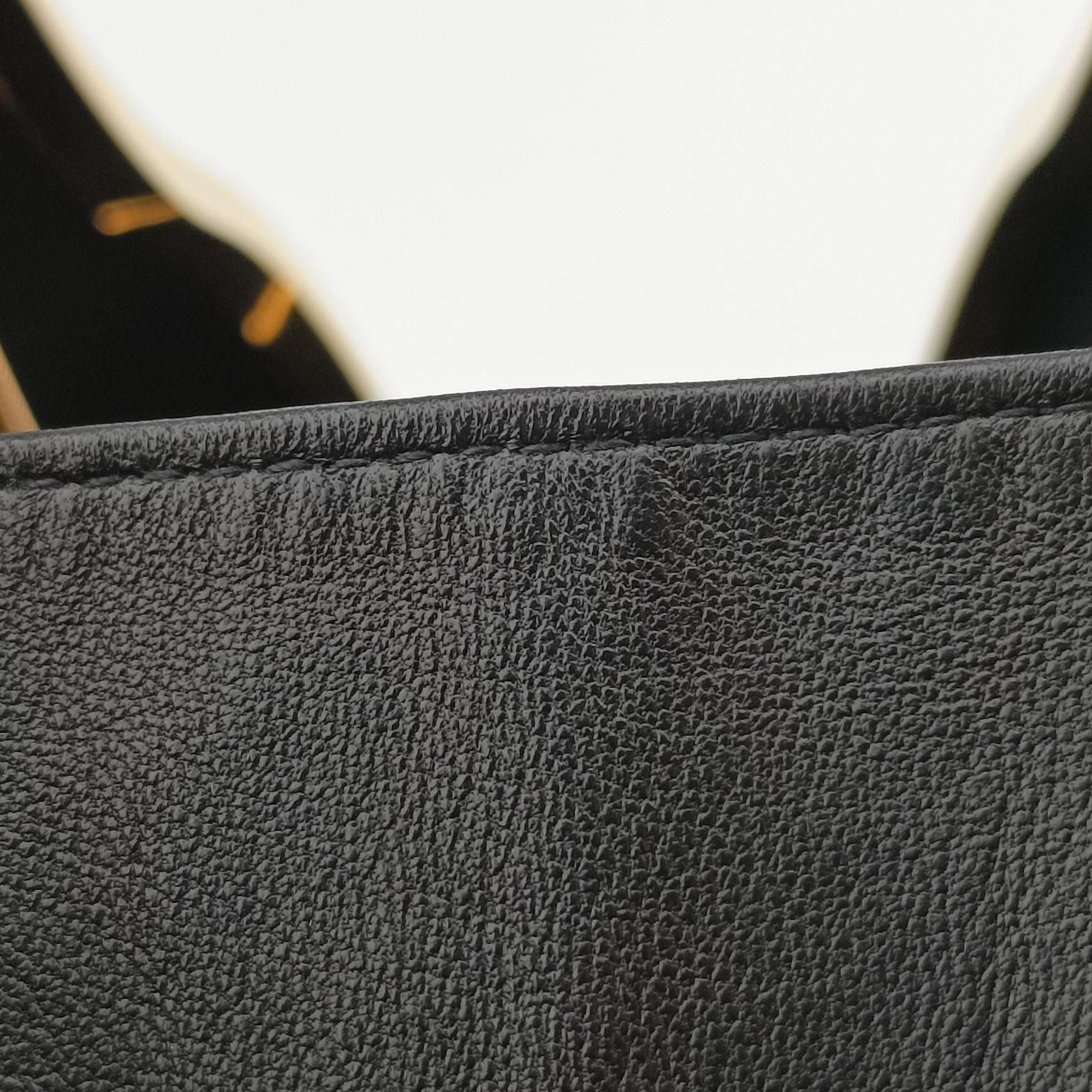Pre-owned Yves Saint Laurent Love Box Heart Black Leather 466212 shoulderbag | stylenewstar