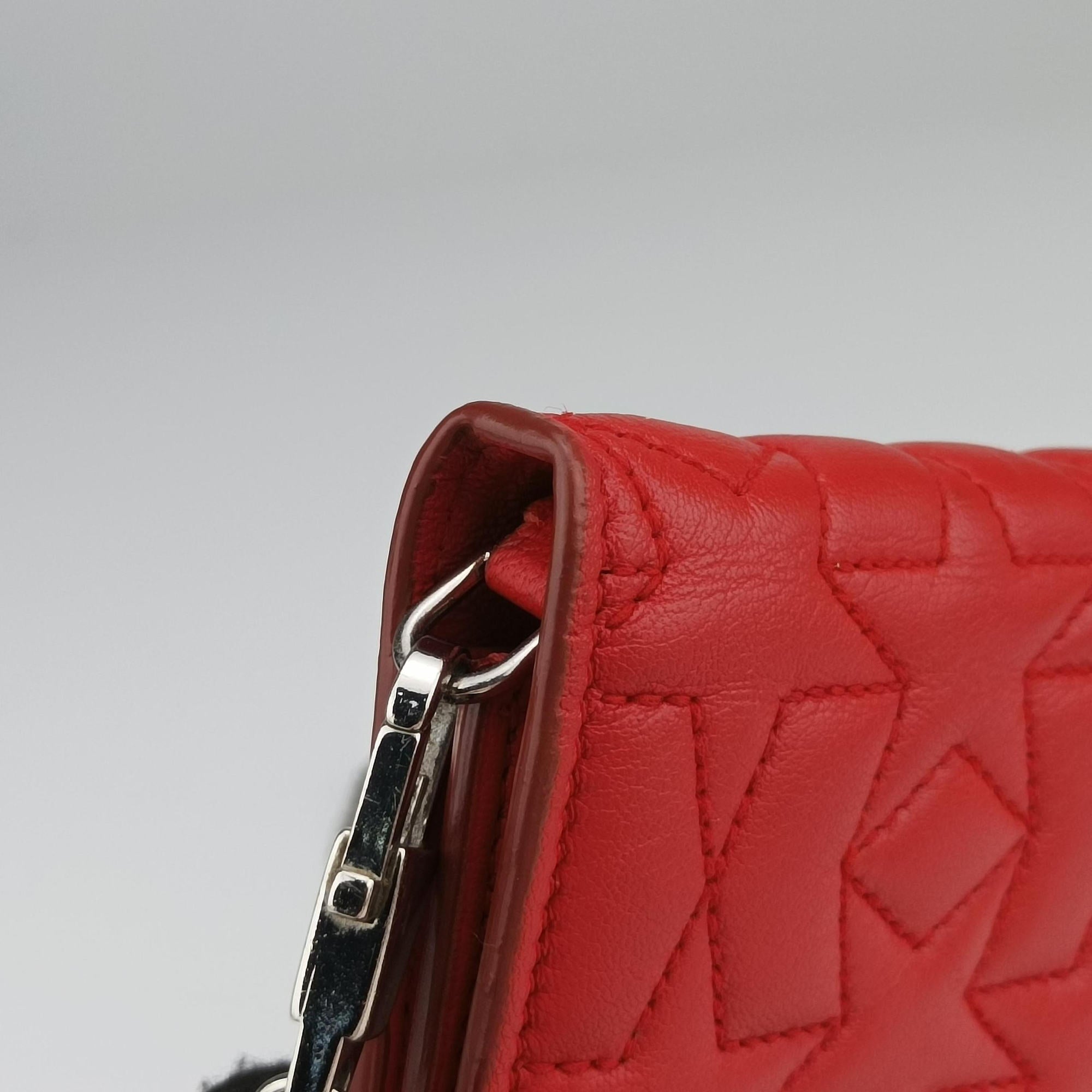Pre-owned Givenchy Star Animation Red Leather  shoulderbag | stylenewstar