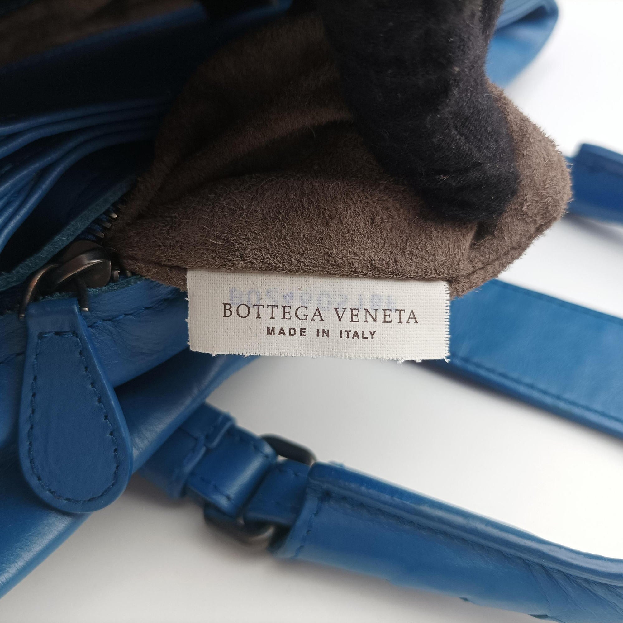 Pre-owned Bottega Veneta Roma Intrecciato Blue lambskin  shoulderbag | stylenewstar