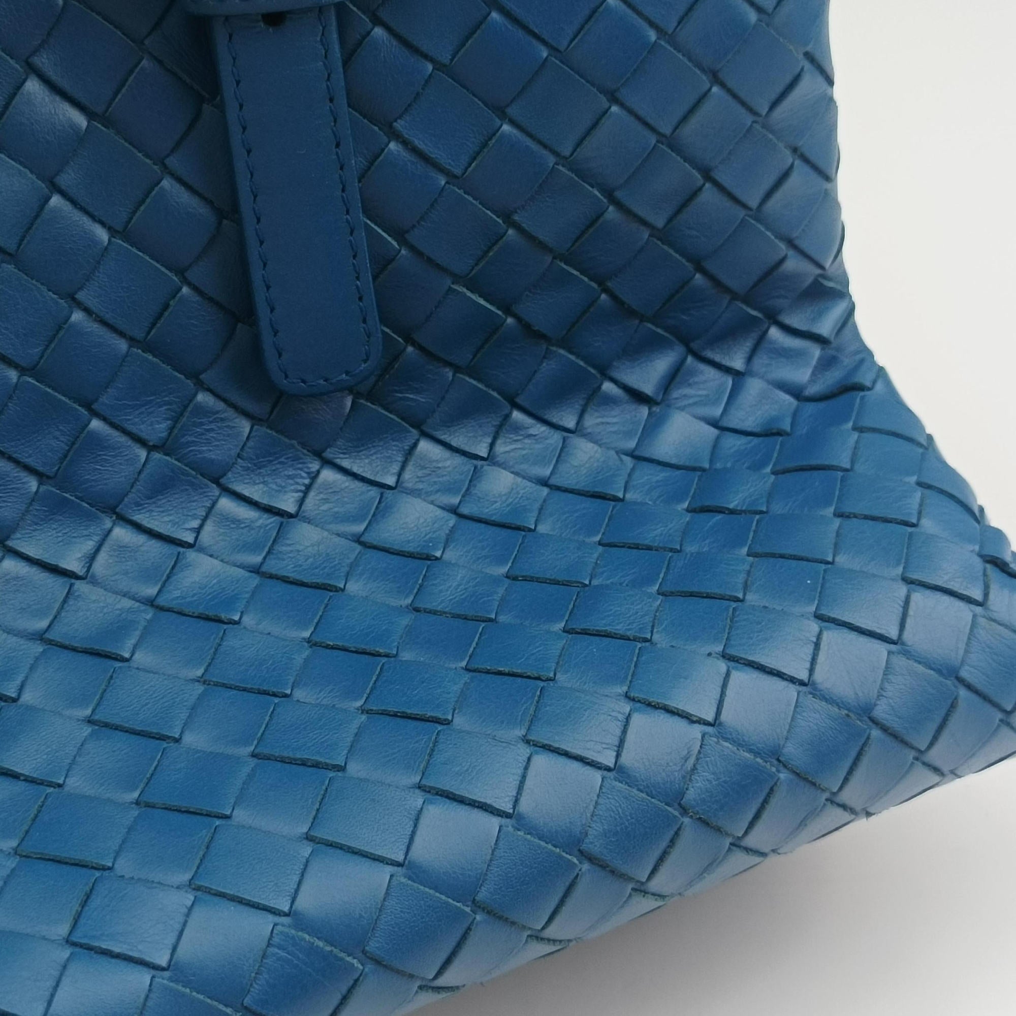 Pre-owned Bottega Veneta Roma Intrecciato Blue lambskin  shoulderbag | stylenewstar