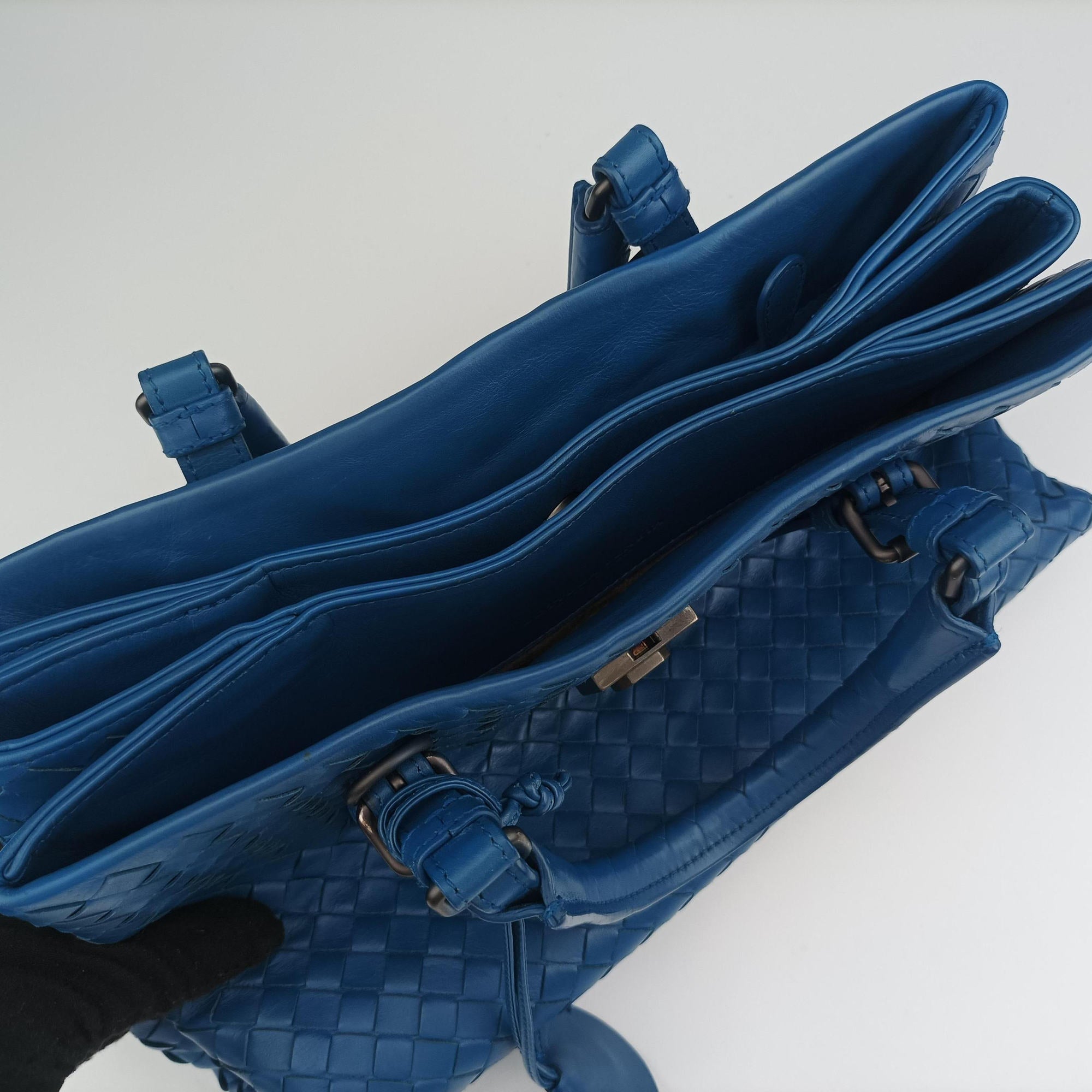 Pre-owned Bottega Veneta Roma Intrecciato Blue lambskin  shoulderbag | stylenewstar