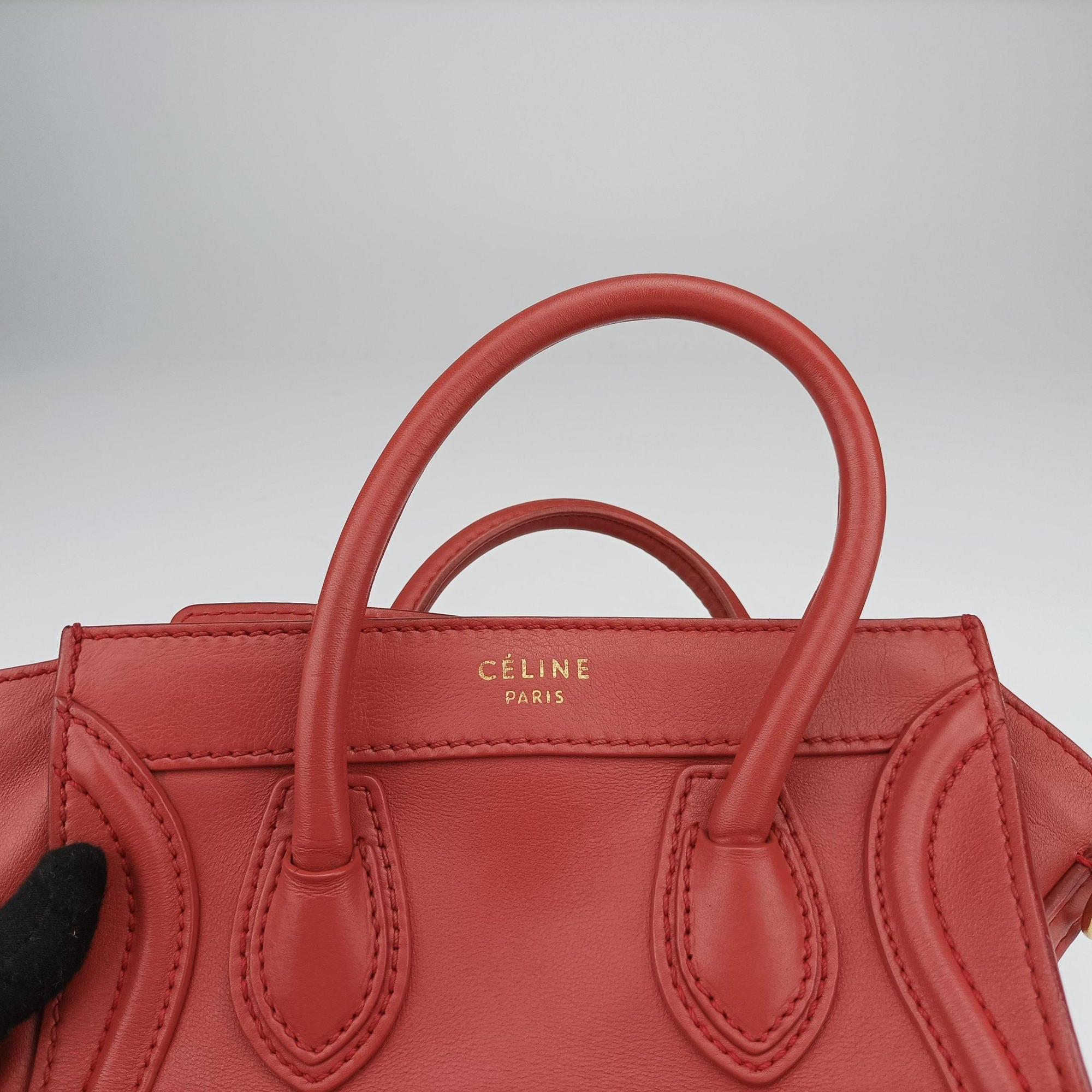 Pre-owned Celine Luggage Mini Shopper Red Leather  handbag | stylenewstar