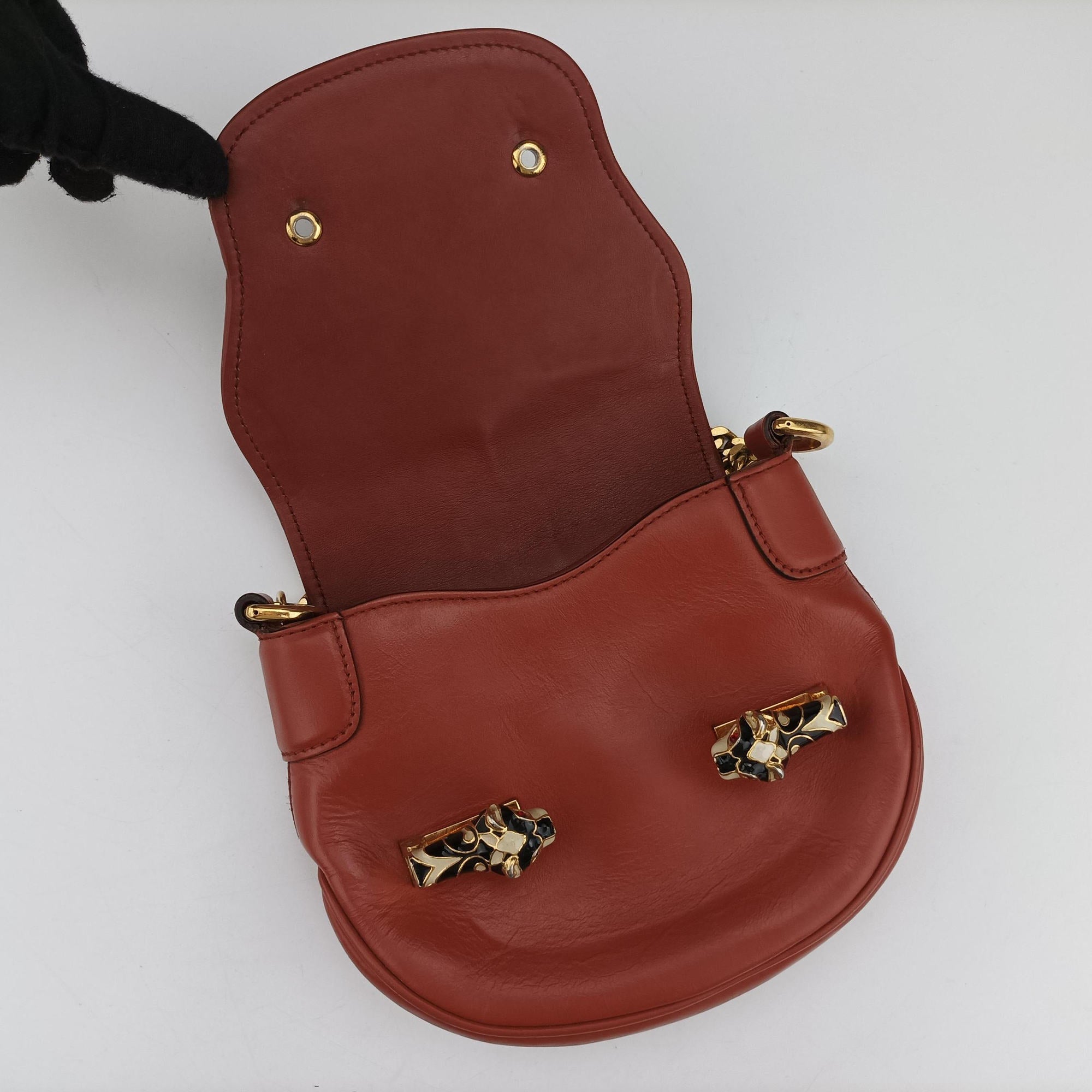 Vintage Gucci Nubuck Tigrette Chain Brown leather 290684 shoulderbag | stylenewstar