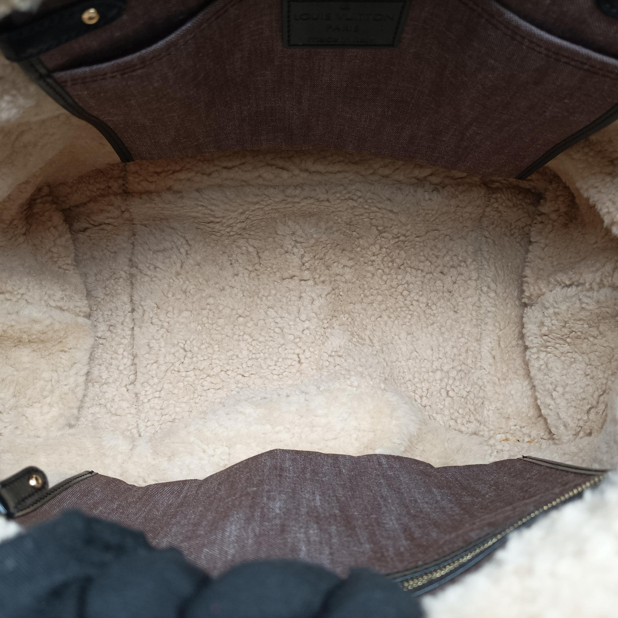 Pre-owned Louis Vuitton Monogram Shearling Thunder Tote Brown Monogram × Cream Coated Monogram Canvas x Shearling x Patent M95573 handbag | stylenewstar