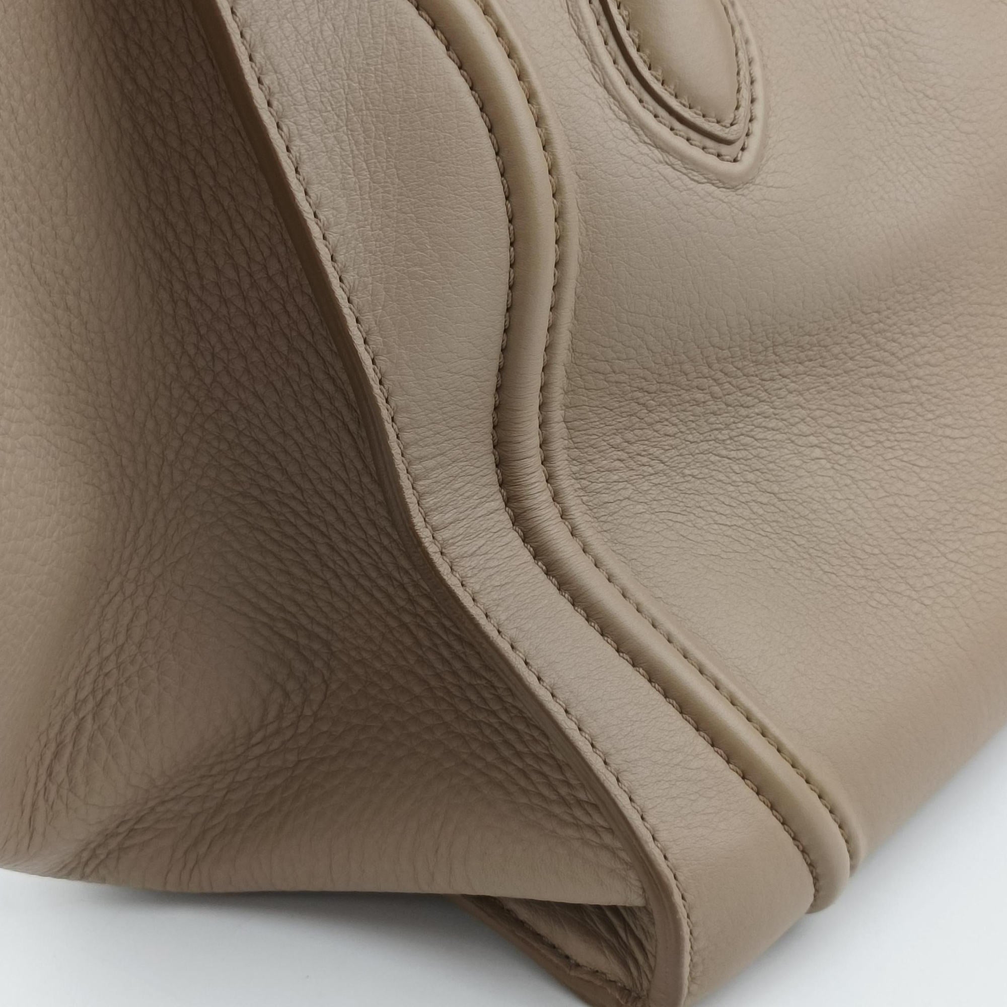 Pre-owned Celine Luggage Small Square Phantom Beige Leather  handbag | stylenewstar