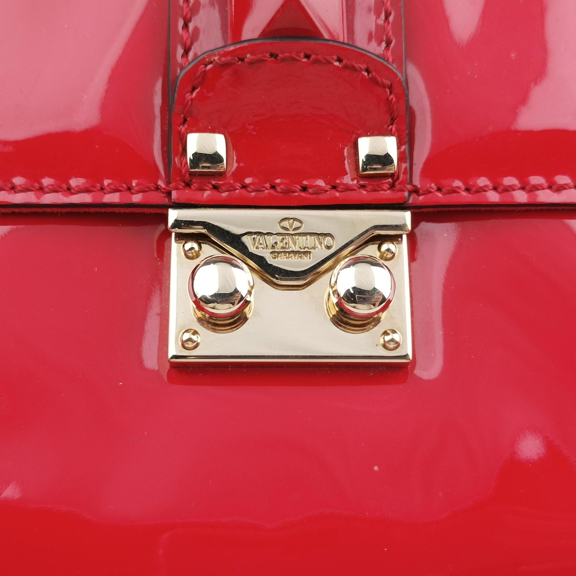 Vintage Valentino Rockstud Glam Lock Red Patent Leather  shoulderbag | stylenewstar